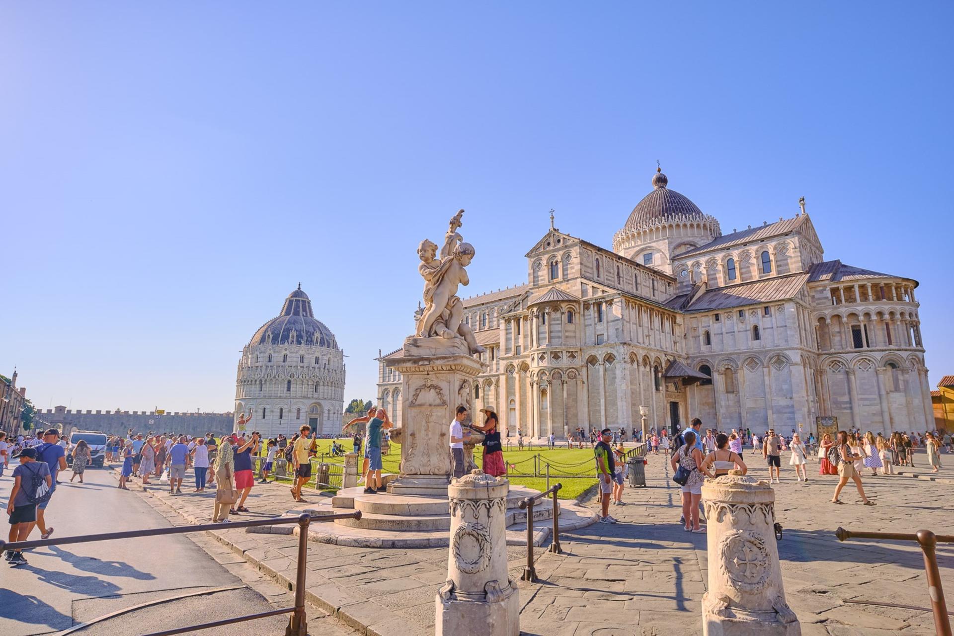 Pisa, Siena and San Gimignano Day Tour from Florence - Thumbnail 14