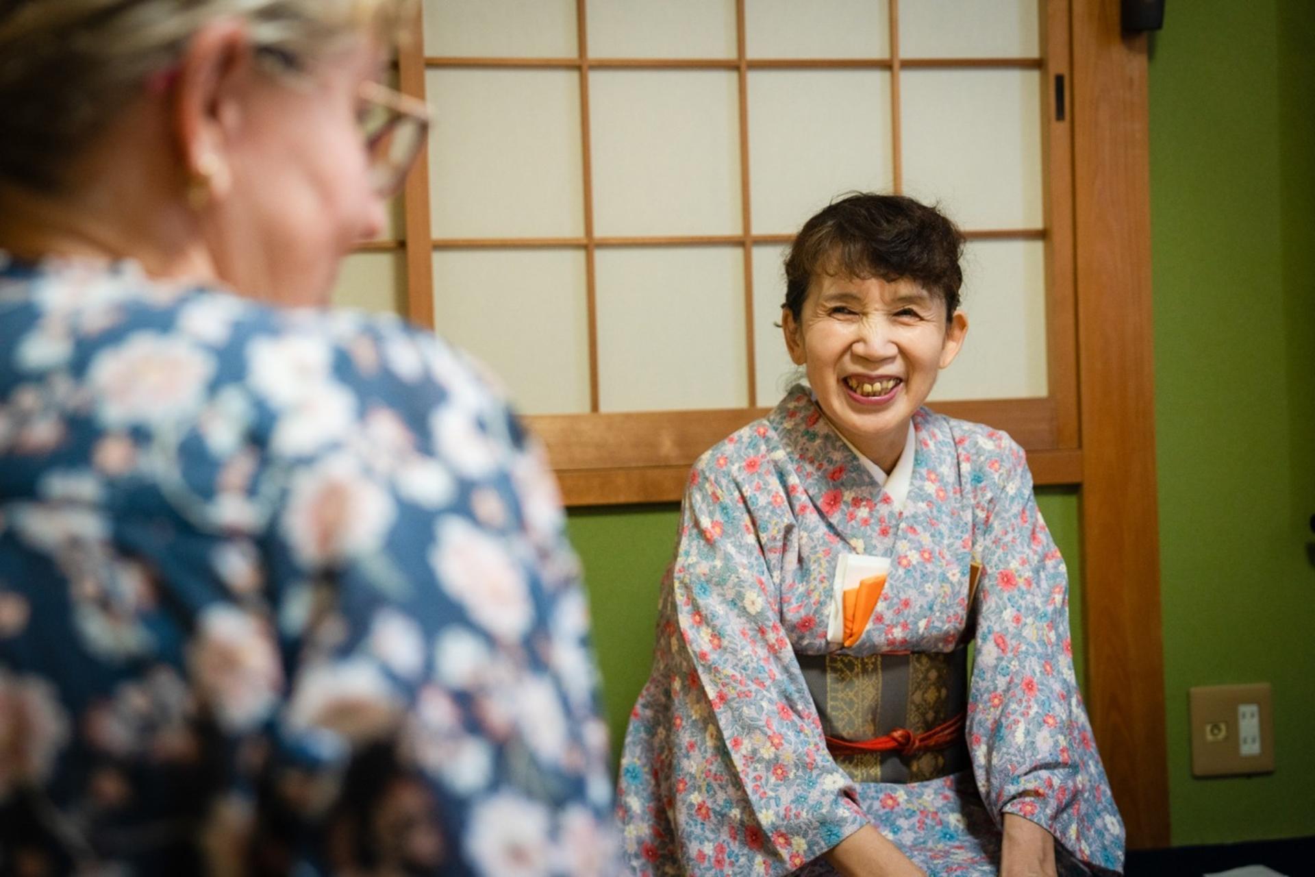 Kyoto: Tea Ceremony Experience in a Small Tea Room - Thumbnail 4