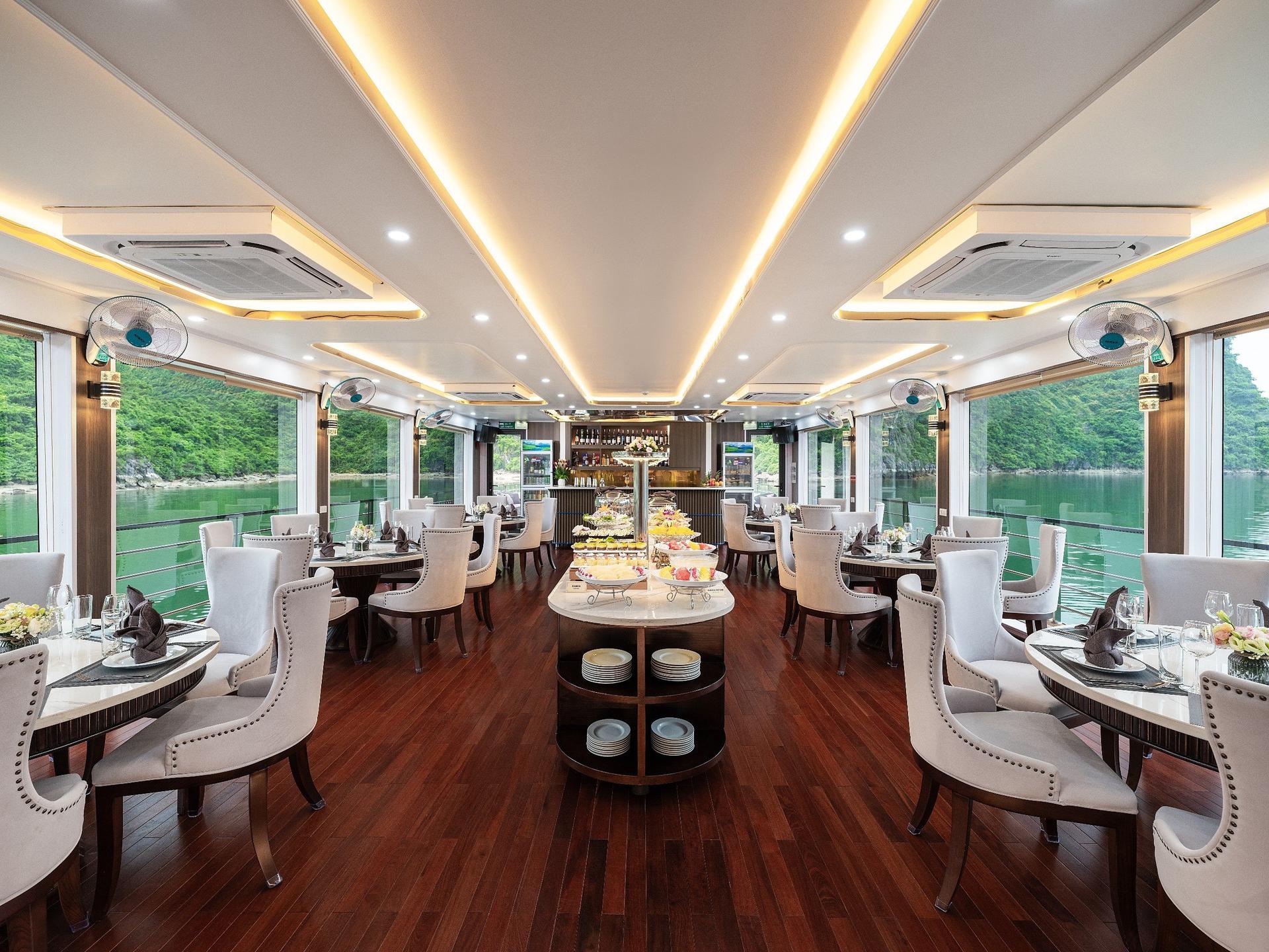 Hercules Premium Day Cruise: Ha Long Bay with Sung Sot & Ti Top - Thumbnail 4