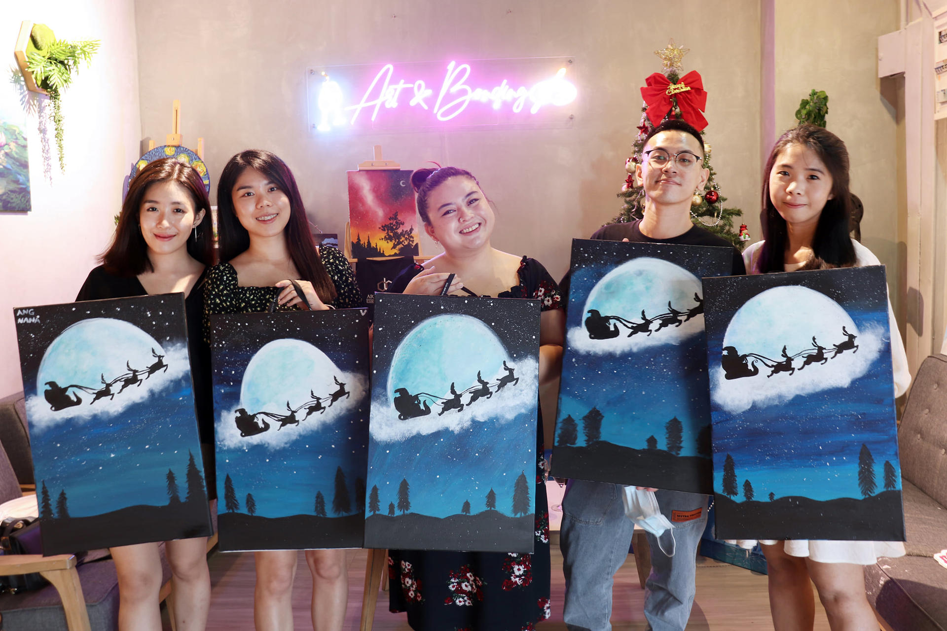 Glow in The Dark Sip & Paint Experience in Kuala Lumpur - Thumbnail 5