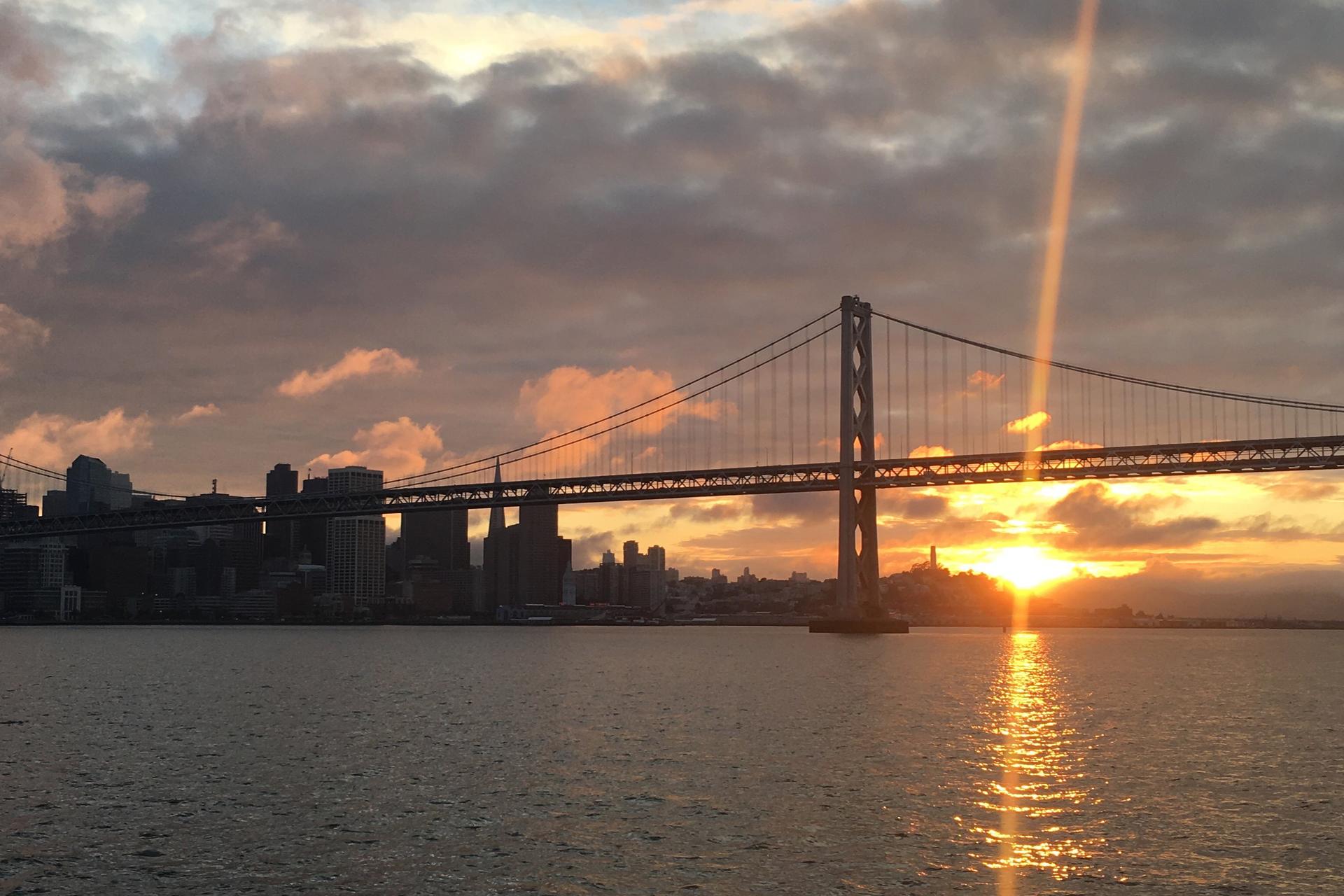 San Francisco Bridge to Bridge Cruise - Thumbnail 5