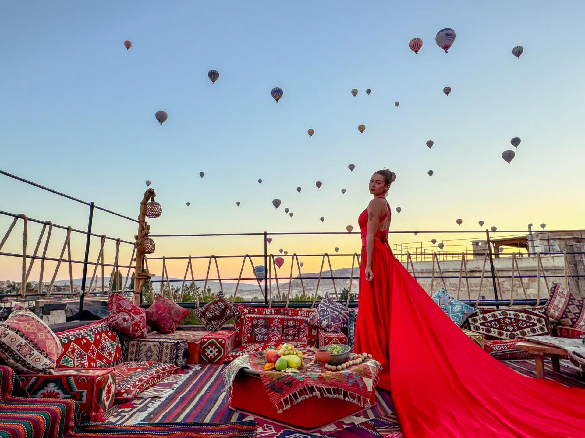 Cappadocia: Rooftop Photoshoot with Hot Air Balloons at Sunrise - Image 1