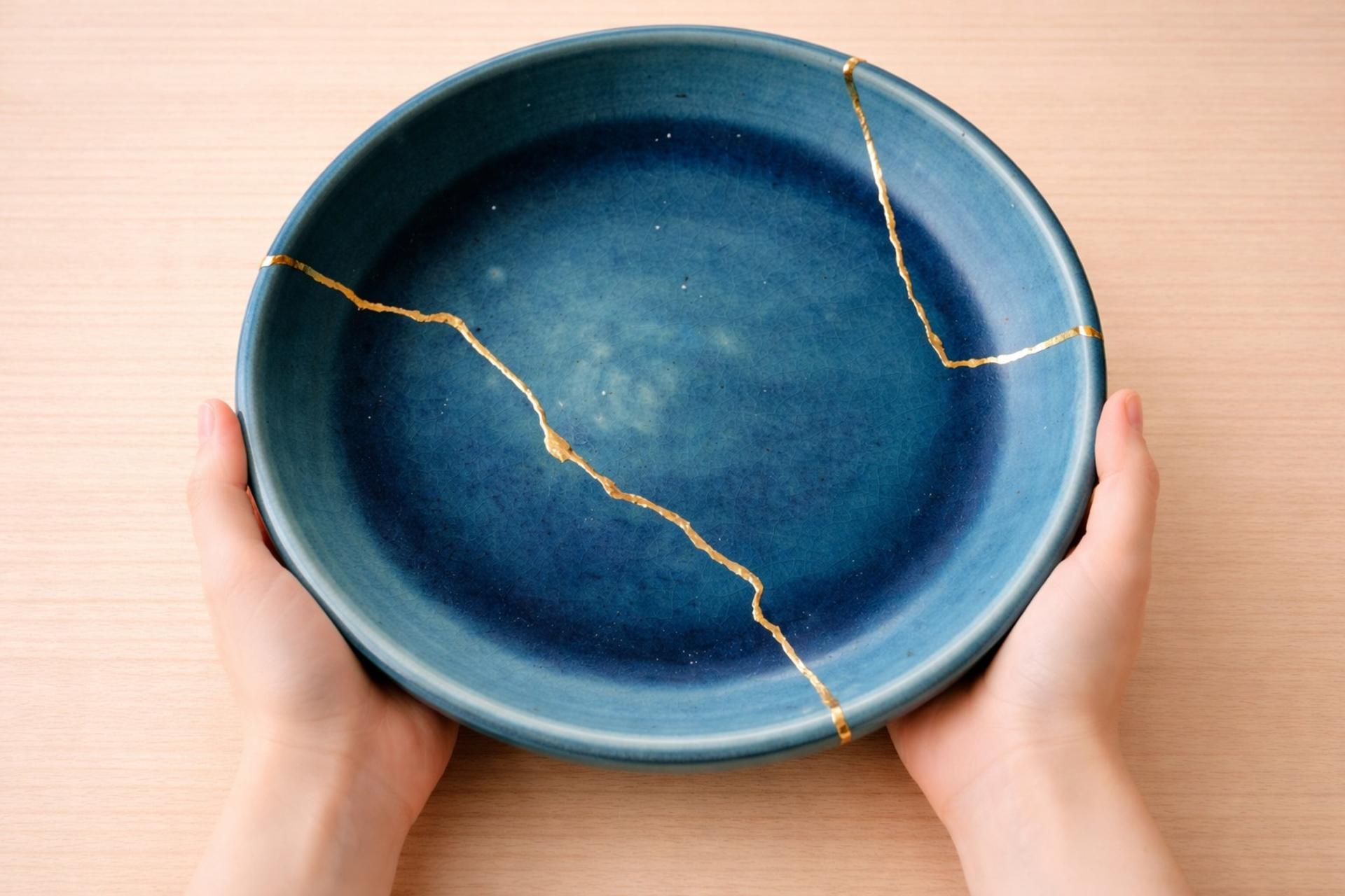The Art of Kintsugi: Traditional Golden Repair in Tokyo Asakusa - Thumbnail 4