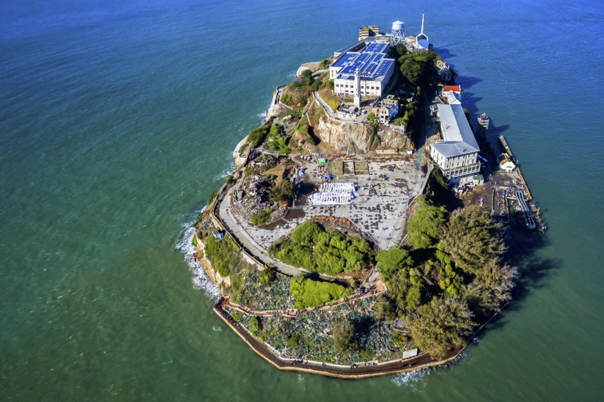 San Francisco Alcatraz App Guided Tour with Cruise and Jail House - Thumbnail 5