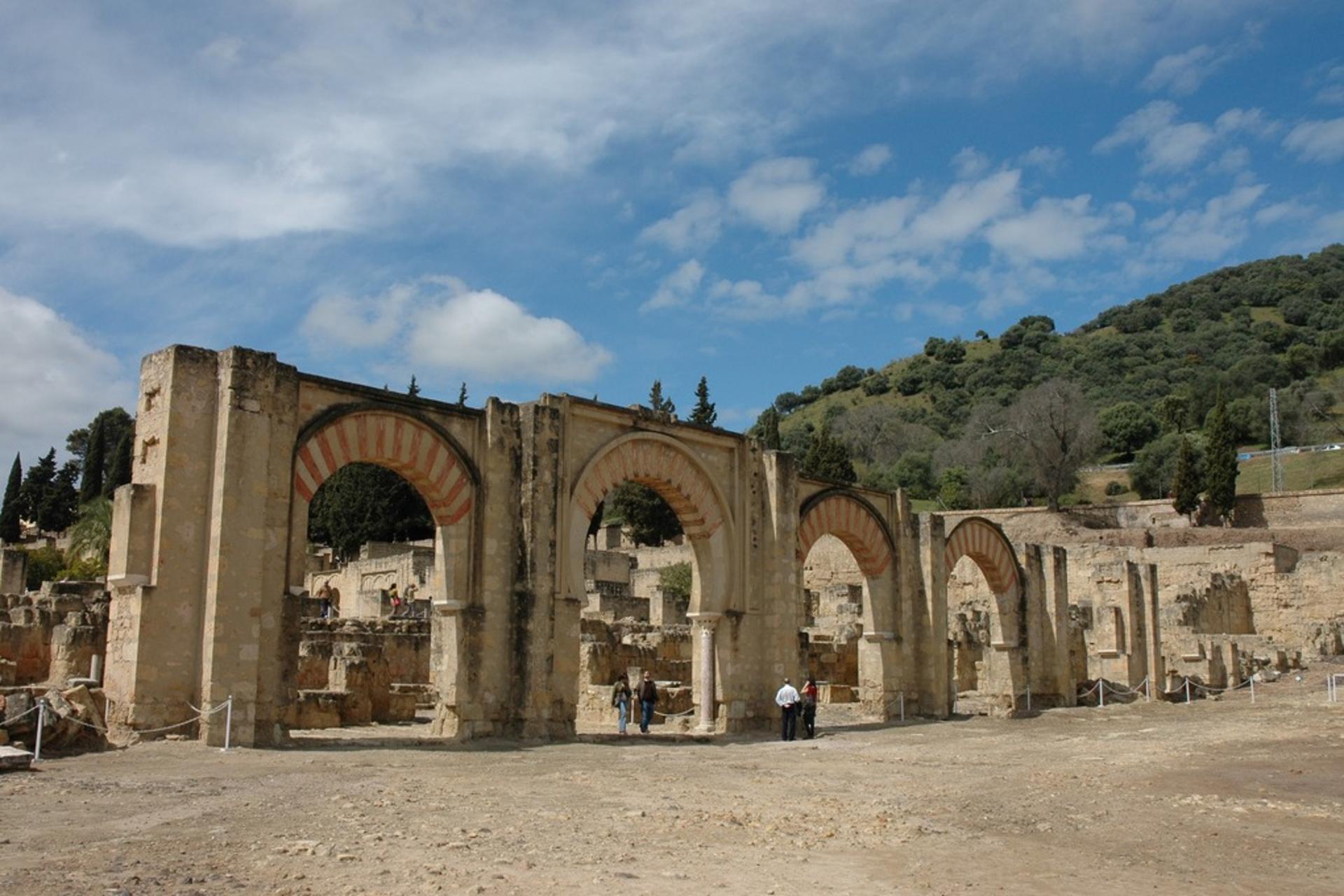 Medina Azahara Guided Day Tour - Thumbnail 3