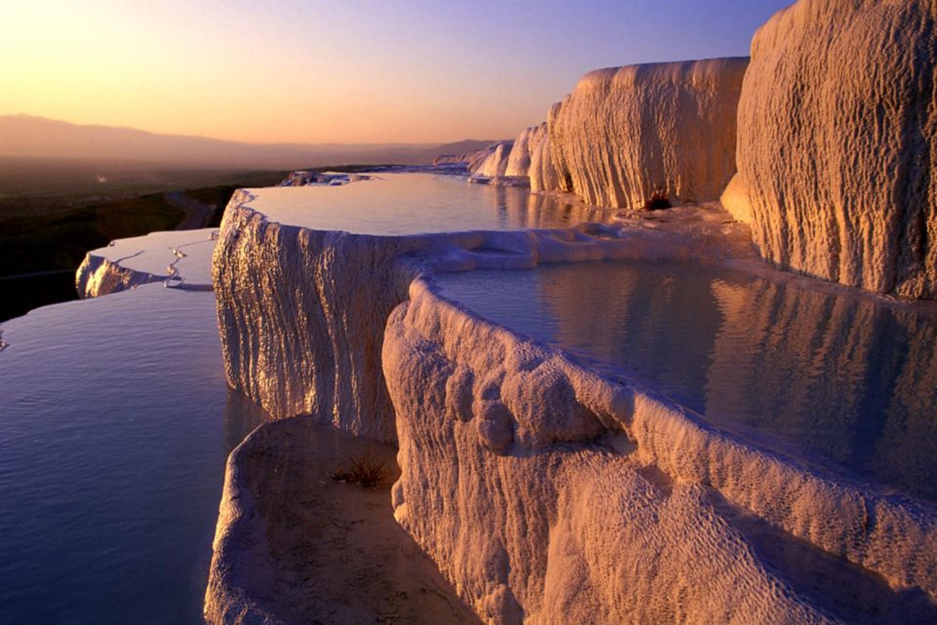 Pamukkale and Hierapolis Tour with Lunch from Antalya/Kemer - Thumbnail 3