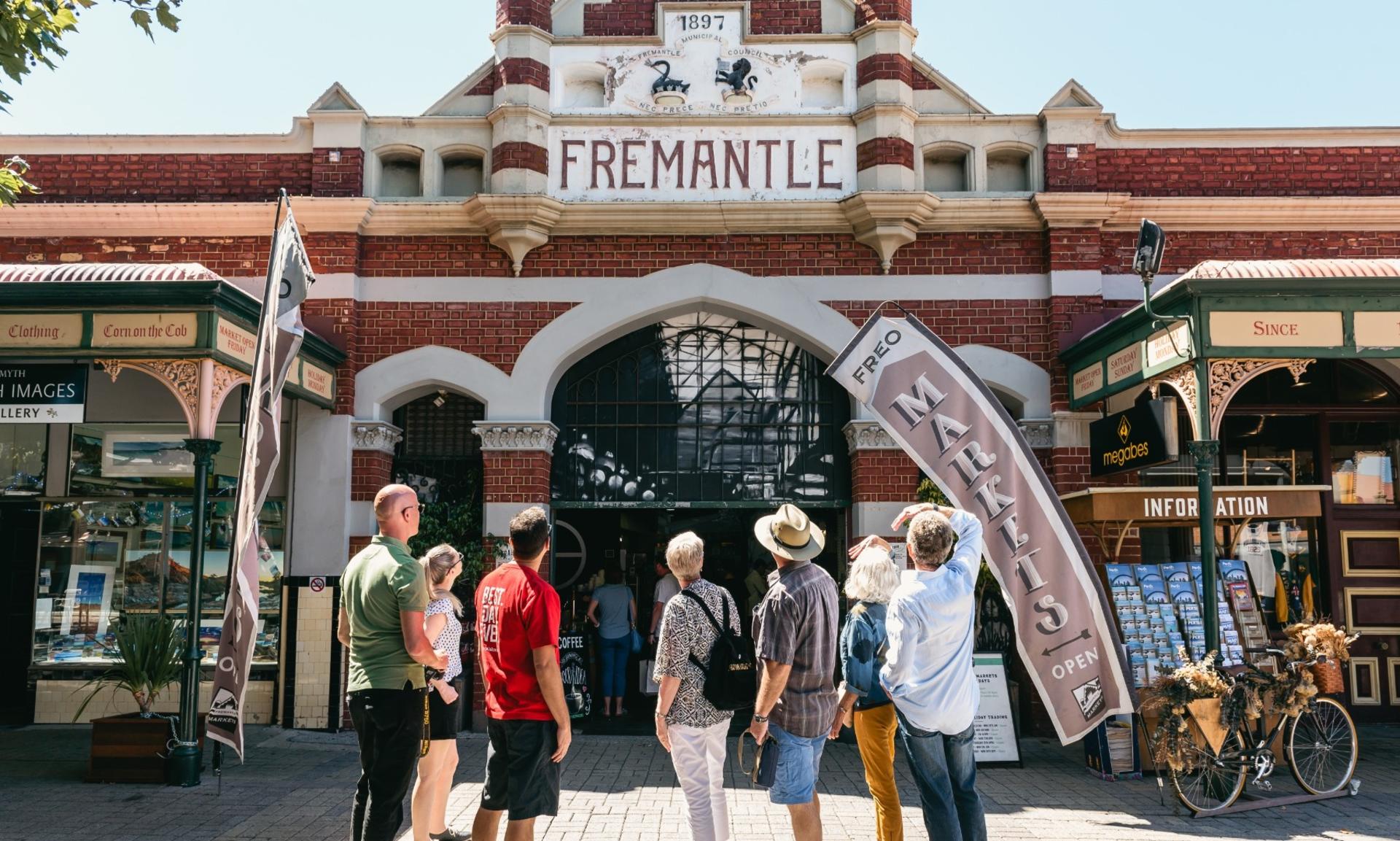 Fremantle Convicts, Culture & Street Art Walking Tour - Thumbnail 3
