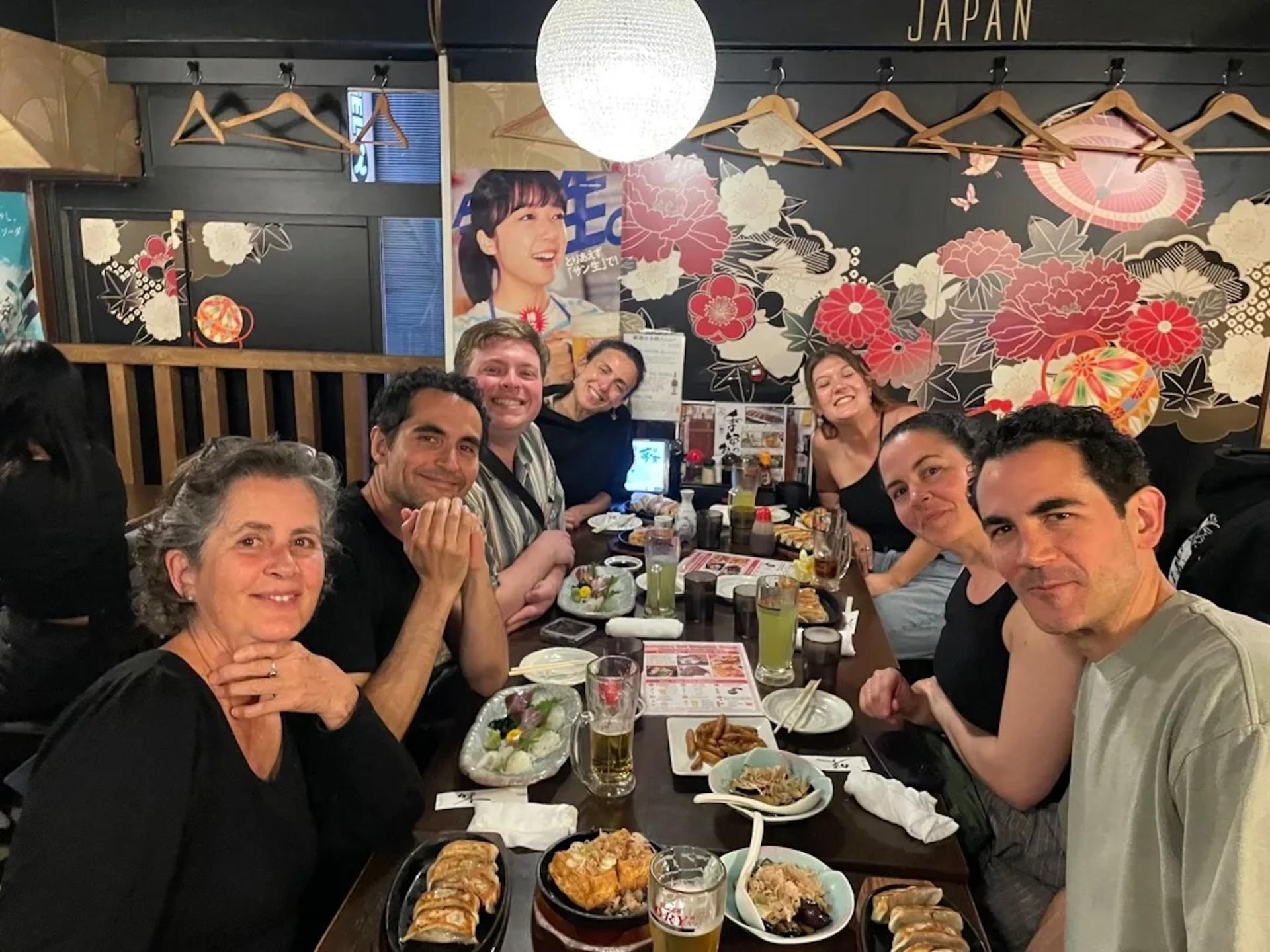 Tokyo Bar Hopping in Shinjuku: Free-flow, Full Dinner, Golden Gai - Thumbnail 3