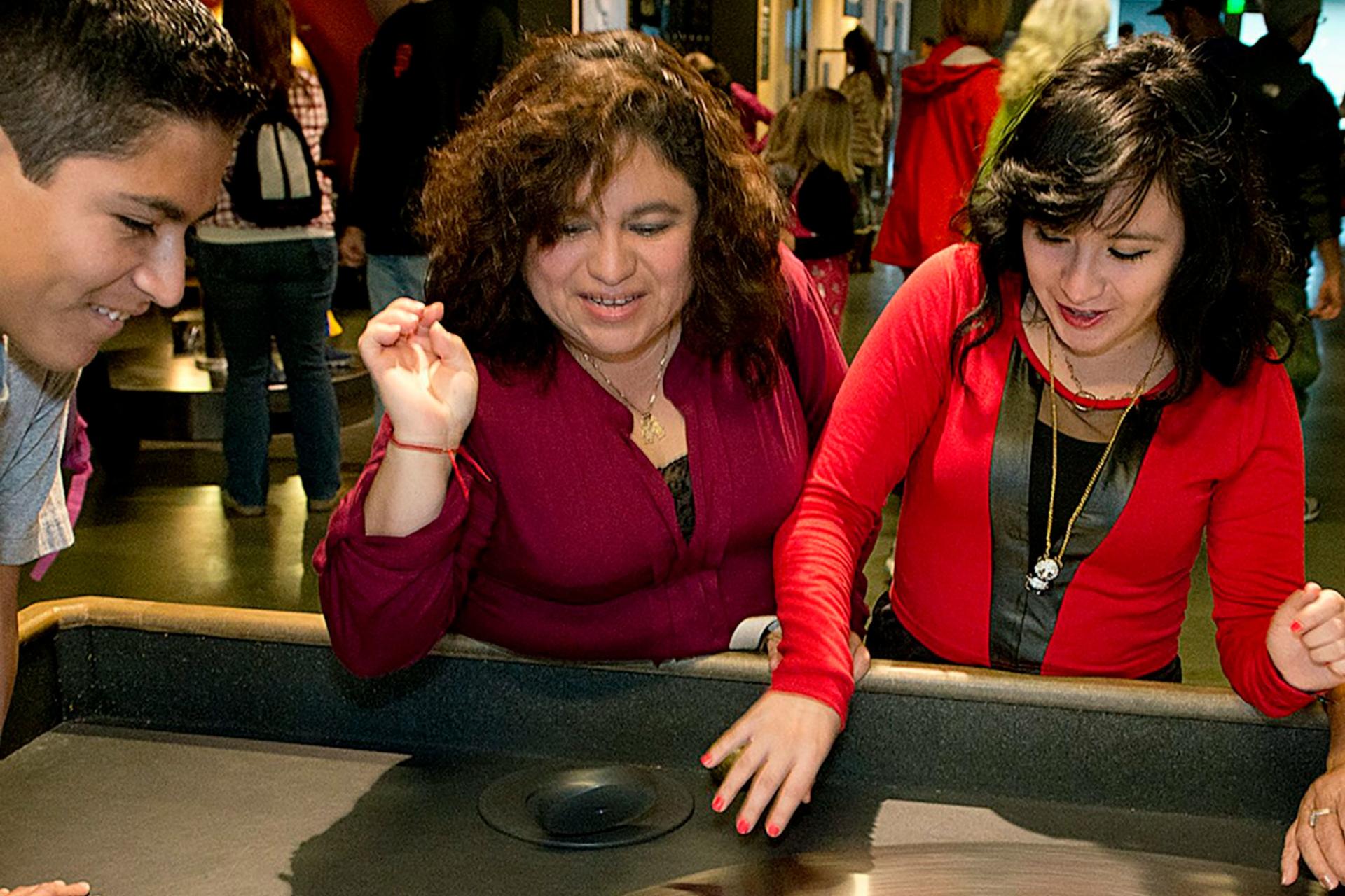 Exploratorium Ticket in San Francisco - Thumbnail 2