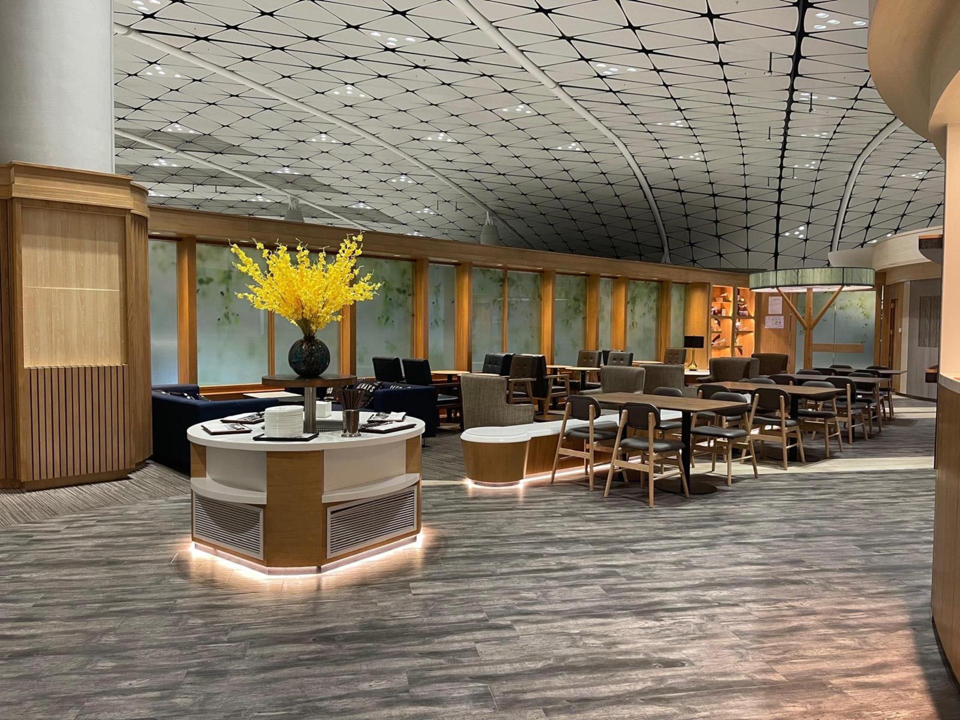 Hong Kong International Airport Lounge Service  - Thumbnail 7