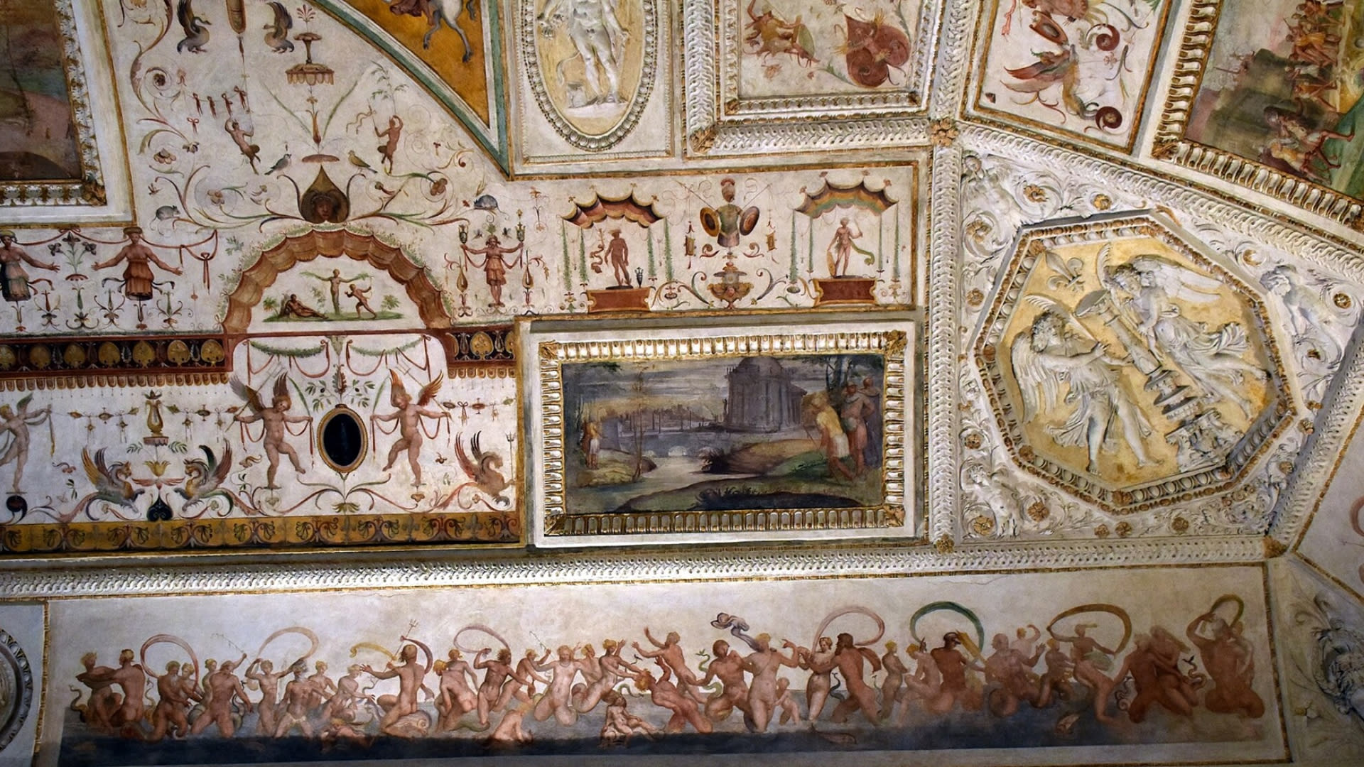 Castel Sant Angelo ticket with audio guide in Rome - Thumbnail 7