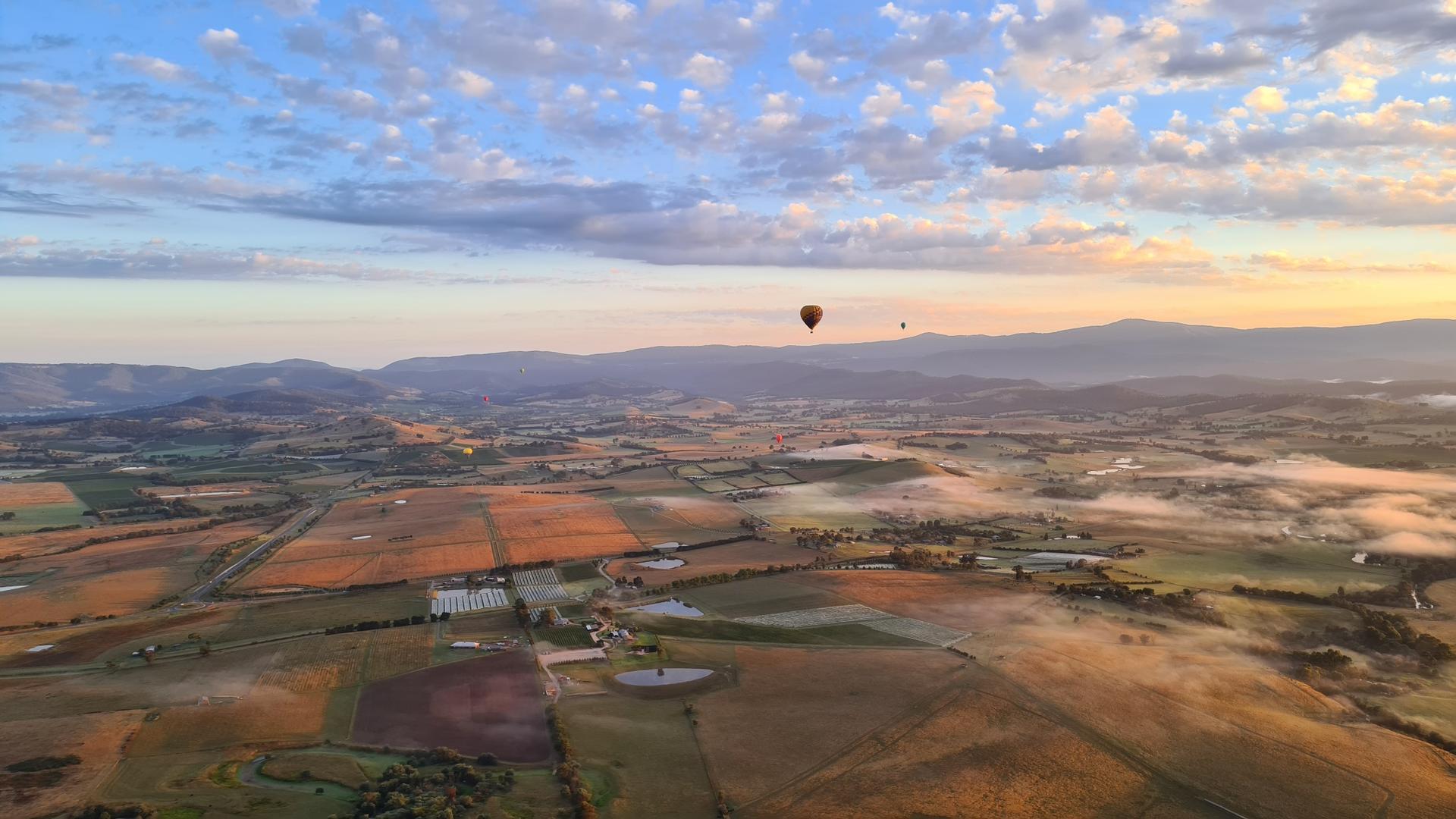 Hot Air Balloon Sunrise Flight Experience in Yarra Valley - Thumbnail 8