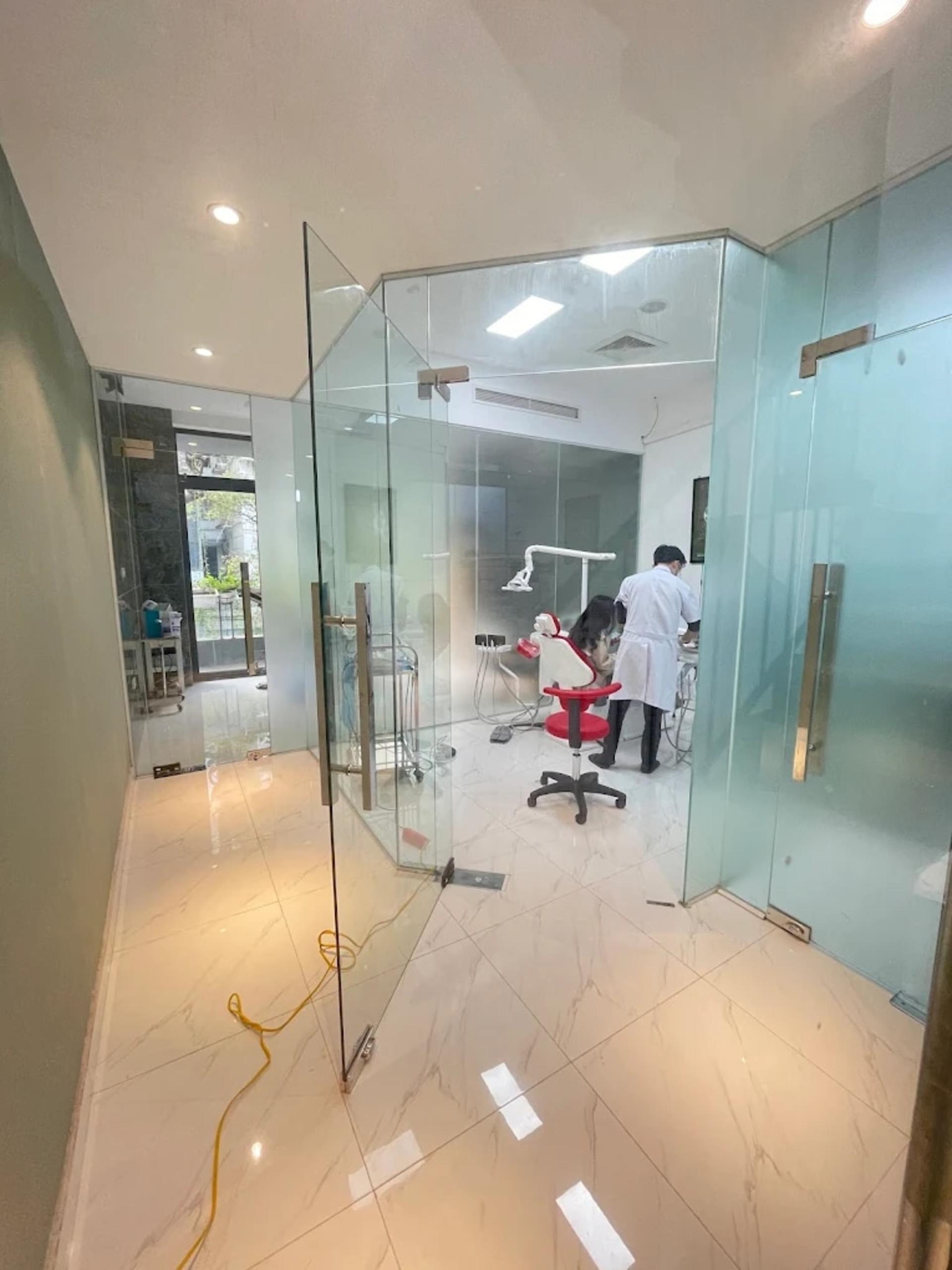 Teeth Whitening and Scaling in Ha Noi City by BeDental - Thumbnail 9