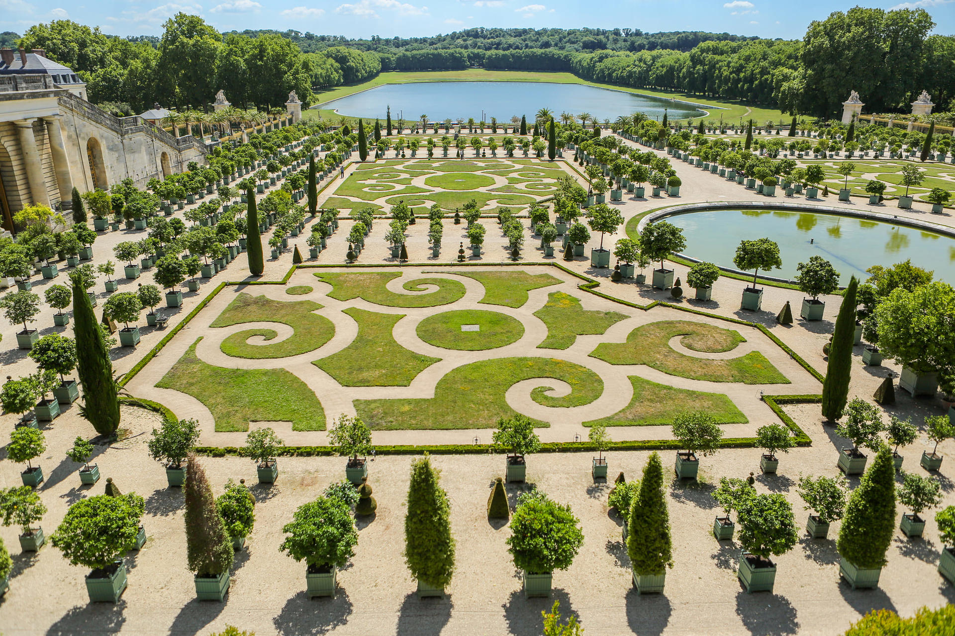 One day in Versailles and Paris - Thumbnail 2
