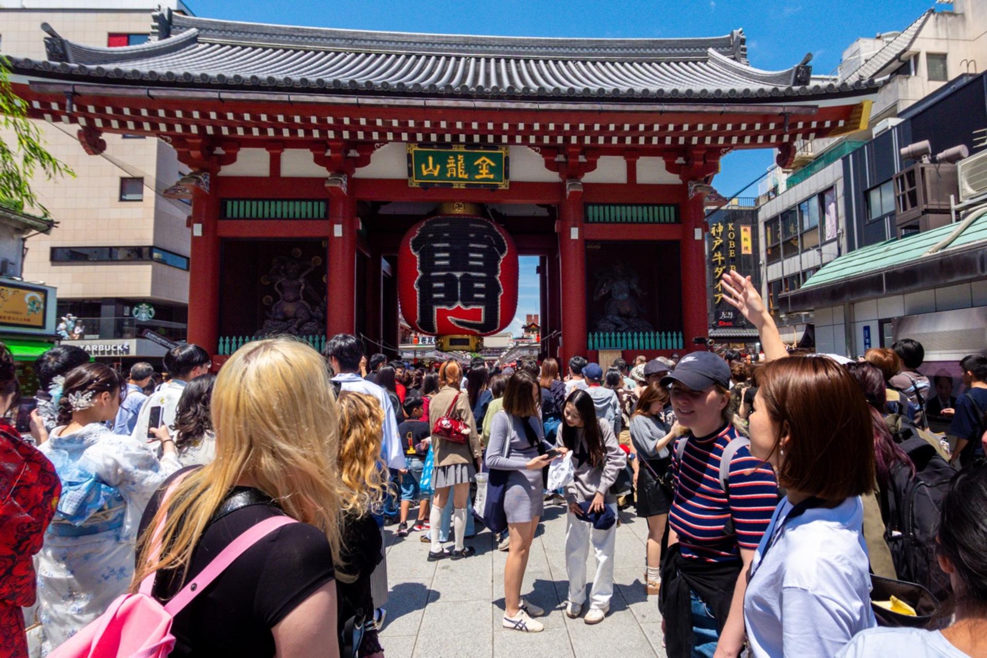 Tokyo: Asakusa, Senso-ji temple & Shrine Walking Tour - Thumbnail 6