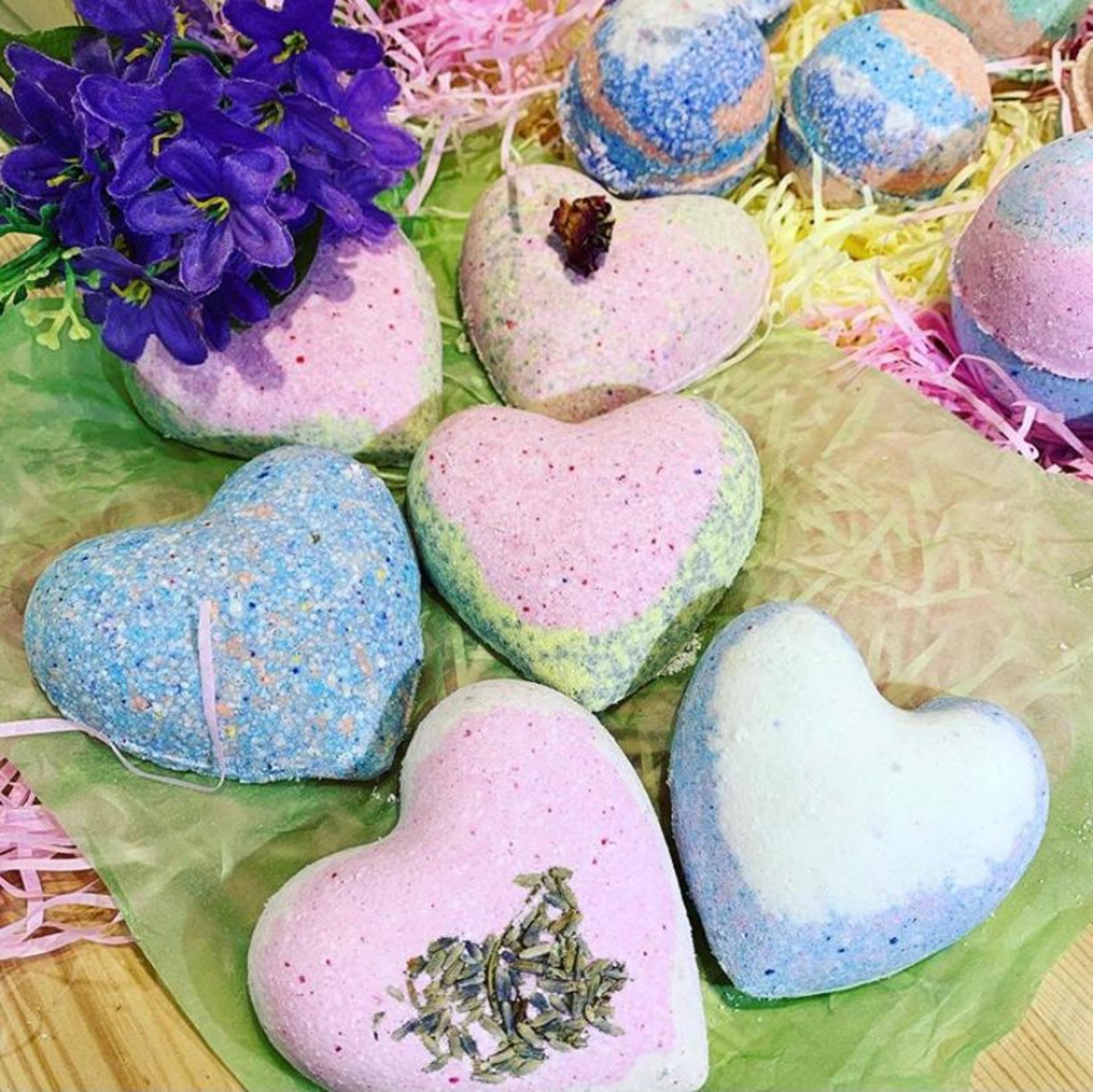 DIY Bathbomb Workshop in Orchard Gateway - Thumbnail 4