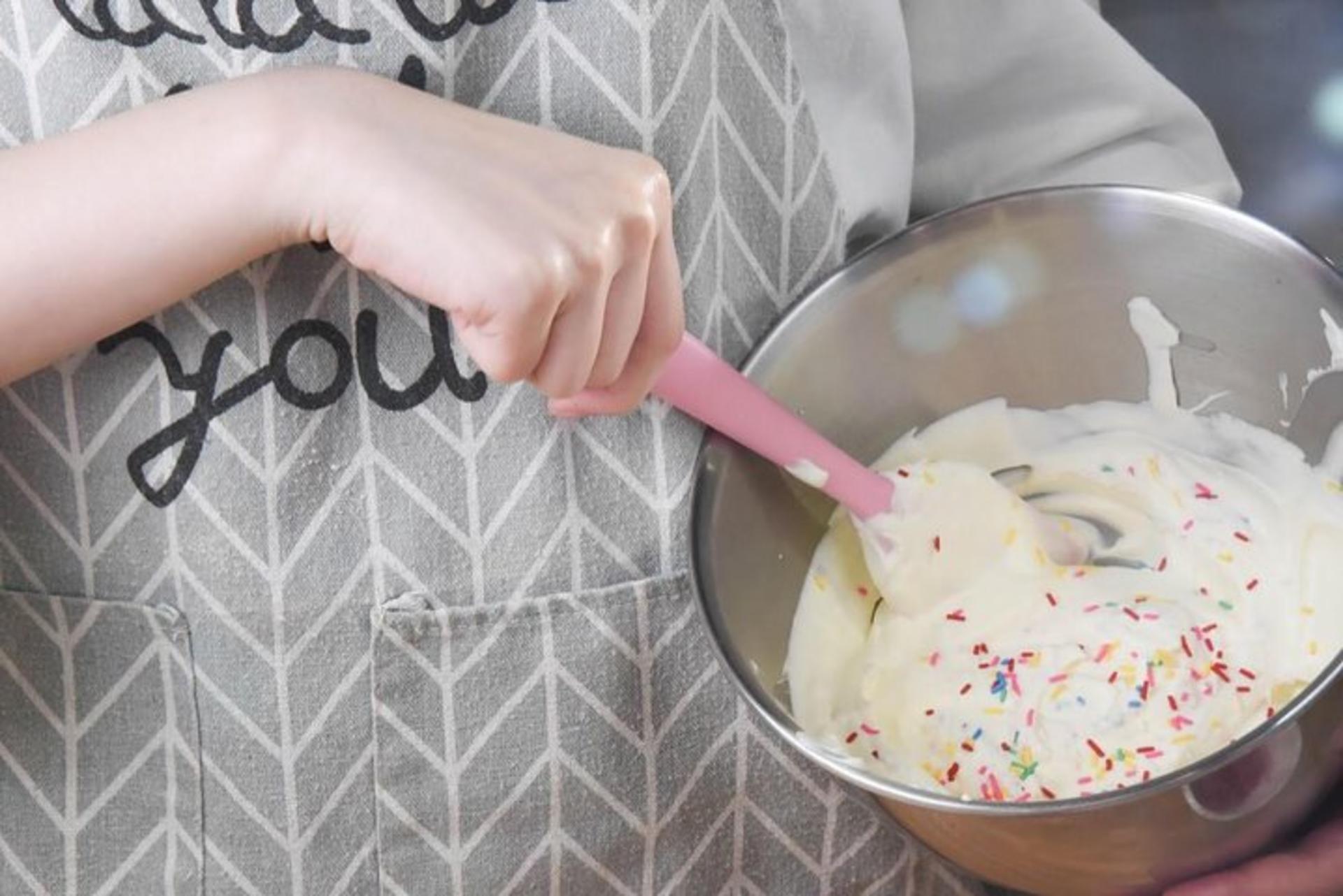 Cakes, Tarts, and More | Hong Kong DIY Baking Experience | Make Unique Desserts - Thumbnail 3