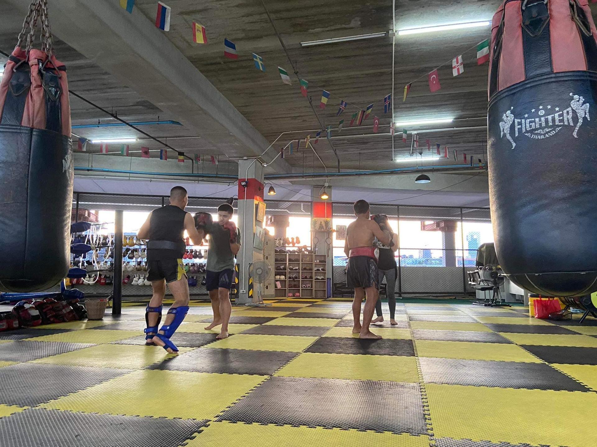 SJ Muay Thai Gym Boxing Class - Image 1