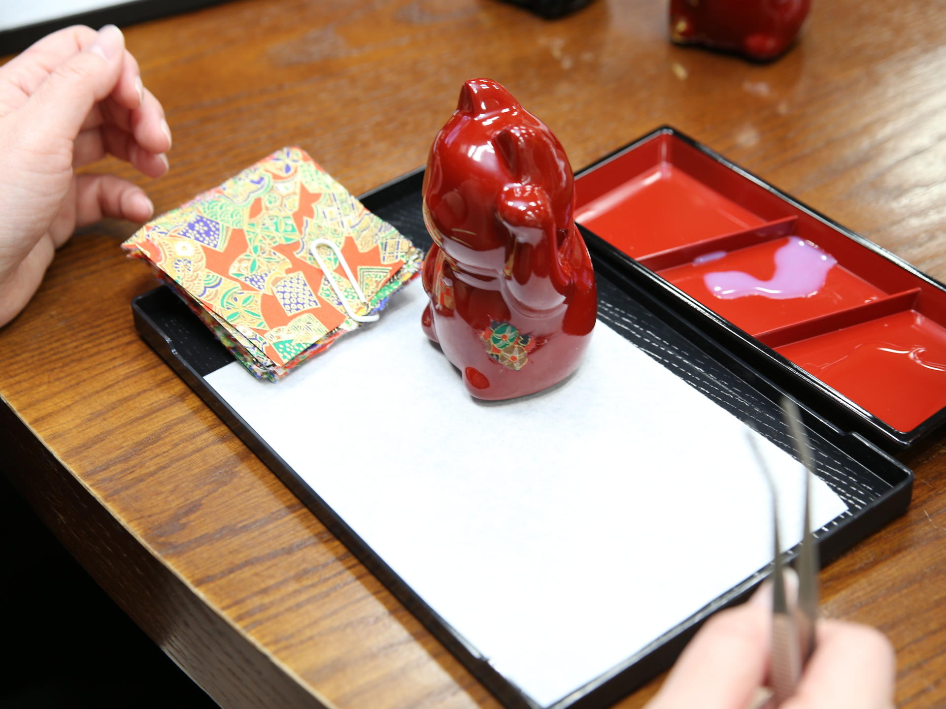 24K Gold & Washi: Design Your Unique Manekineko Workshop in Osaka - Thumbnail 4