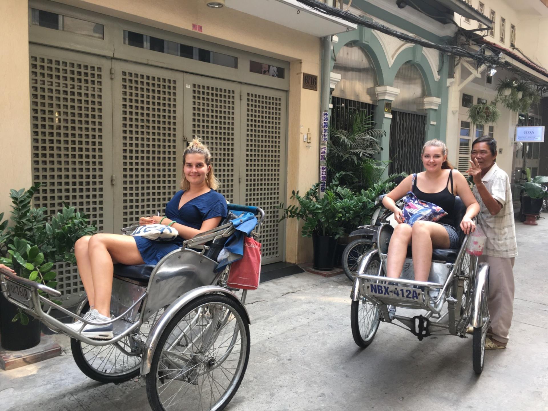 Cyclo Ride with Lunch or Dinner in Vietnamese Restaurant - Thumbnail 3
