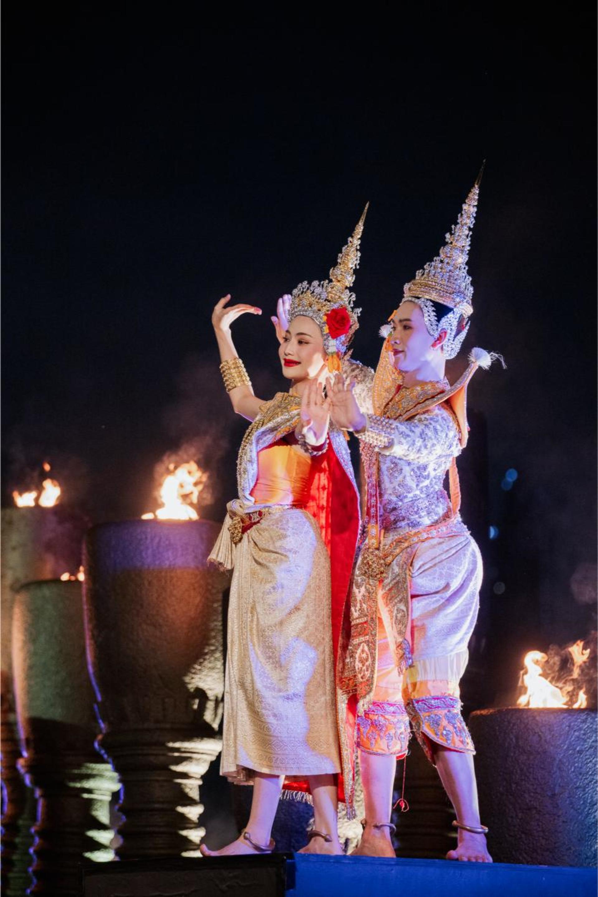 Theatrical Dining at Sala Lakorn, Anantara Riverside Bangkok - Thumbnail 22