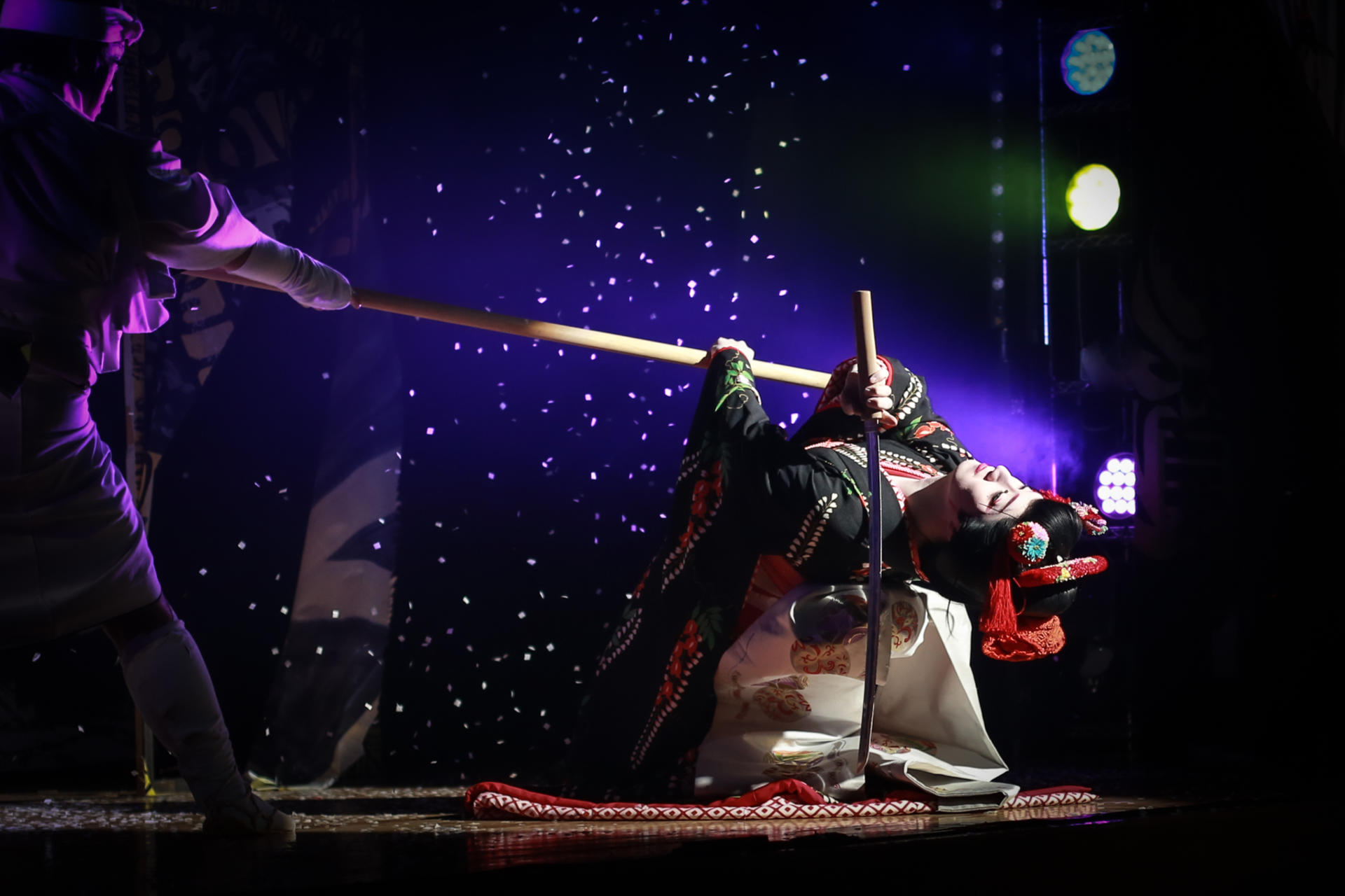 Tokyo Asakusa: Guided Japanese Cabaret Show (Taishu Engeki) - Thumbnail 18