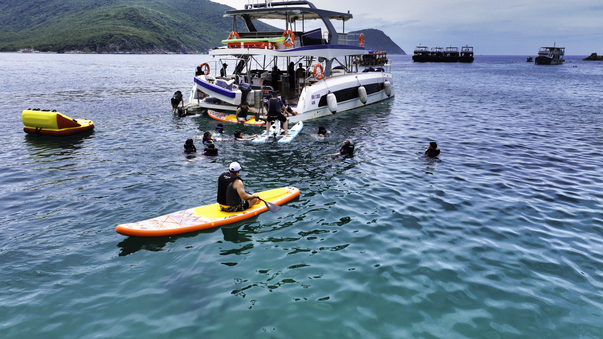 Nha Trang Half-Day Snorkeling & Diving Yacht Tour - Thumbnail 3
