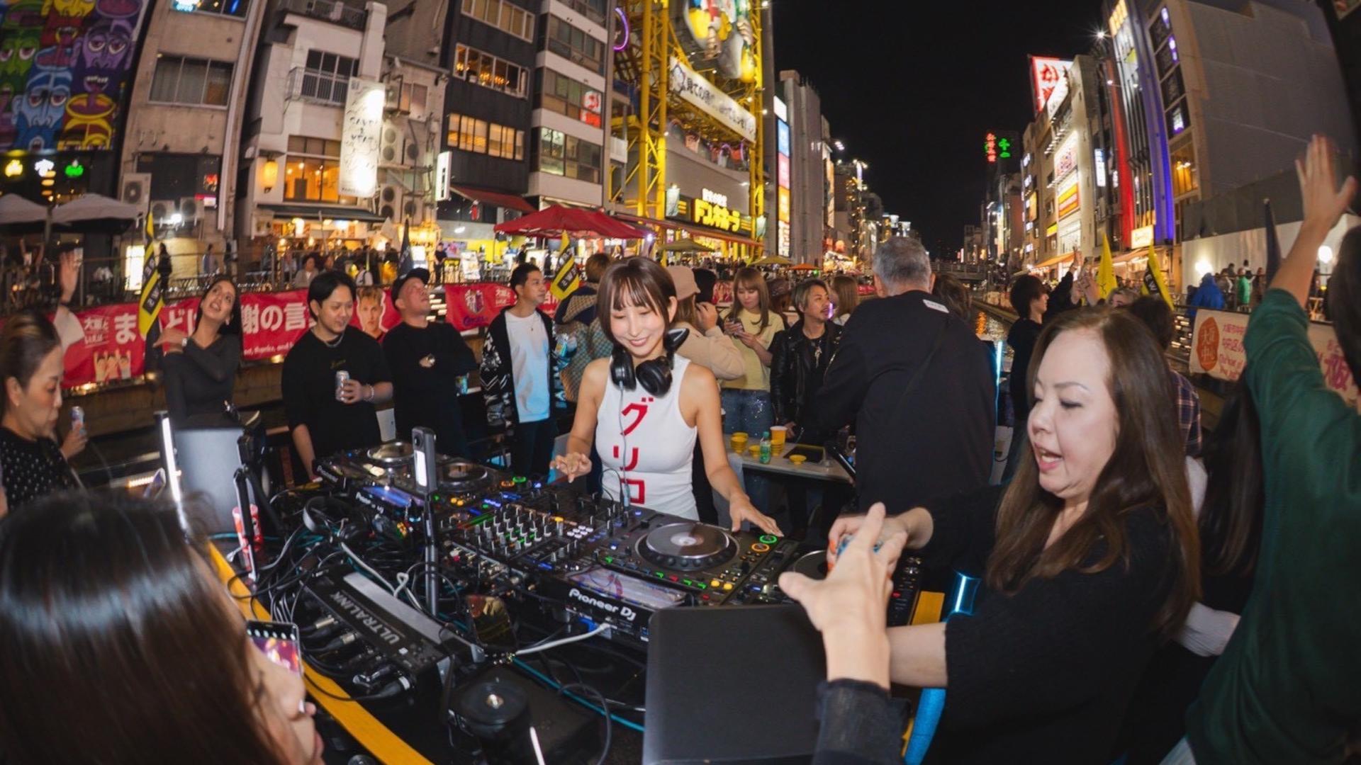 Osaka Dotonbori: TONBORIRAVE Cruise & DJ Ticket - For International Tourists (with free admission to PICCADILLY NIGHTCLUB) - Thumbnail 11