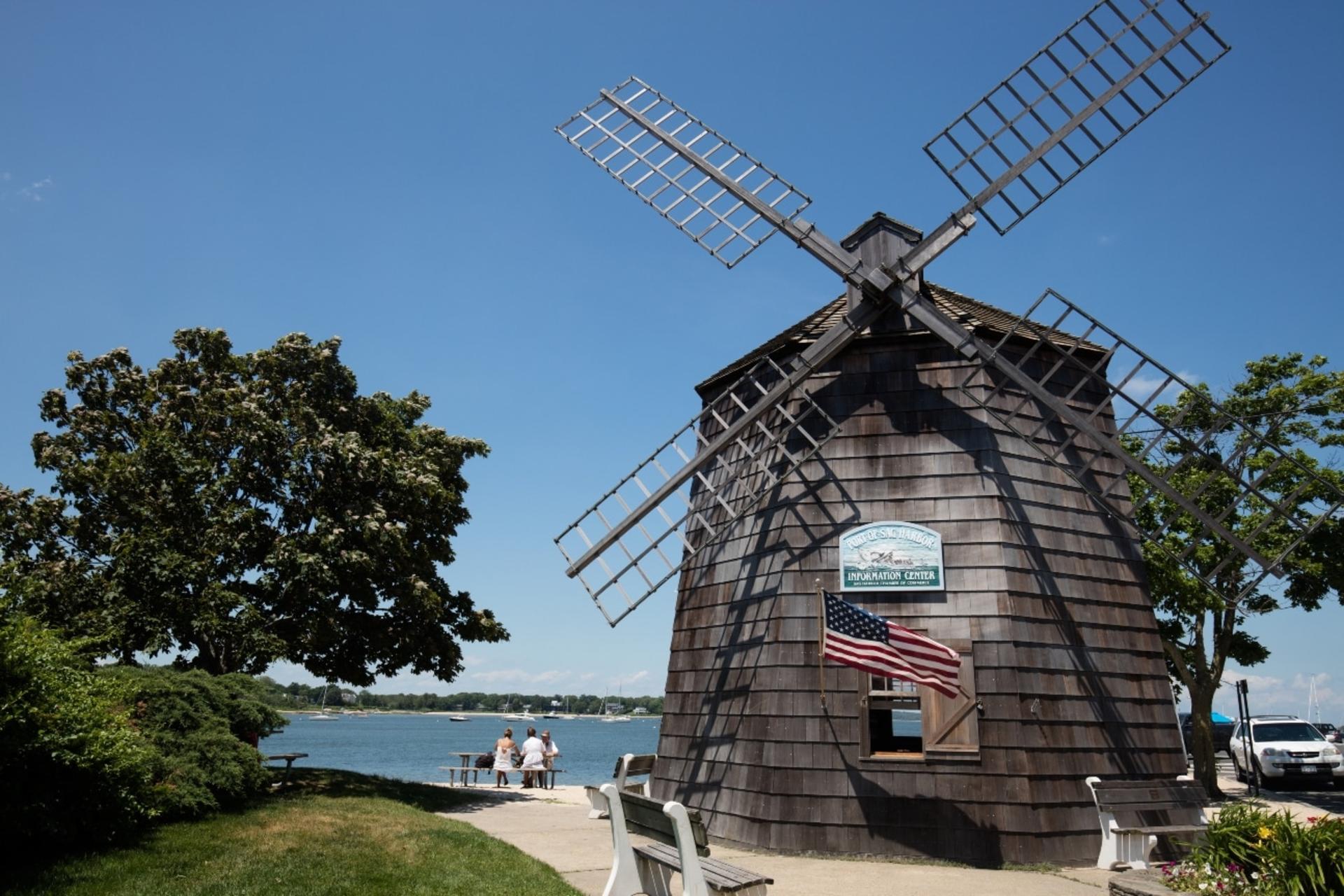Southampton, Sag Harbor, and Outlet Shopping Tour from New York - Thumbnail 2