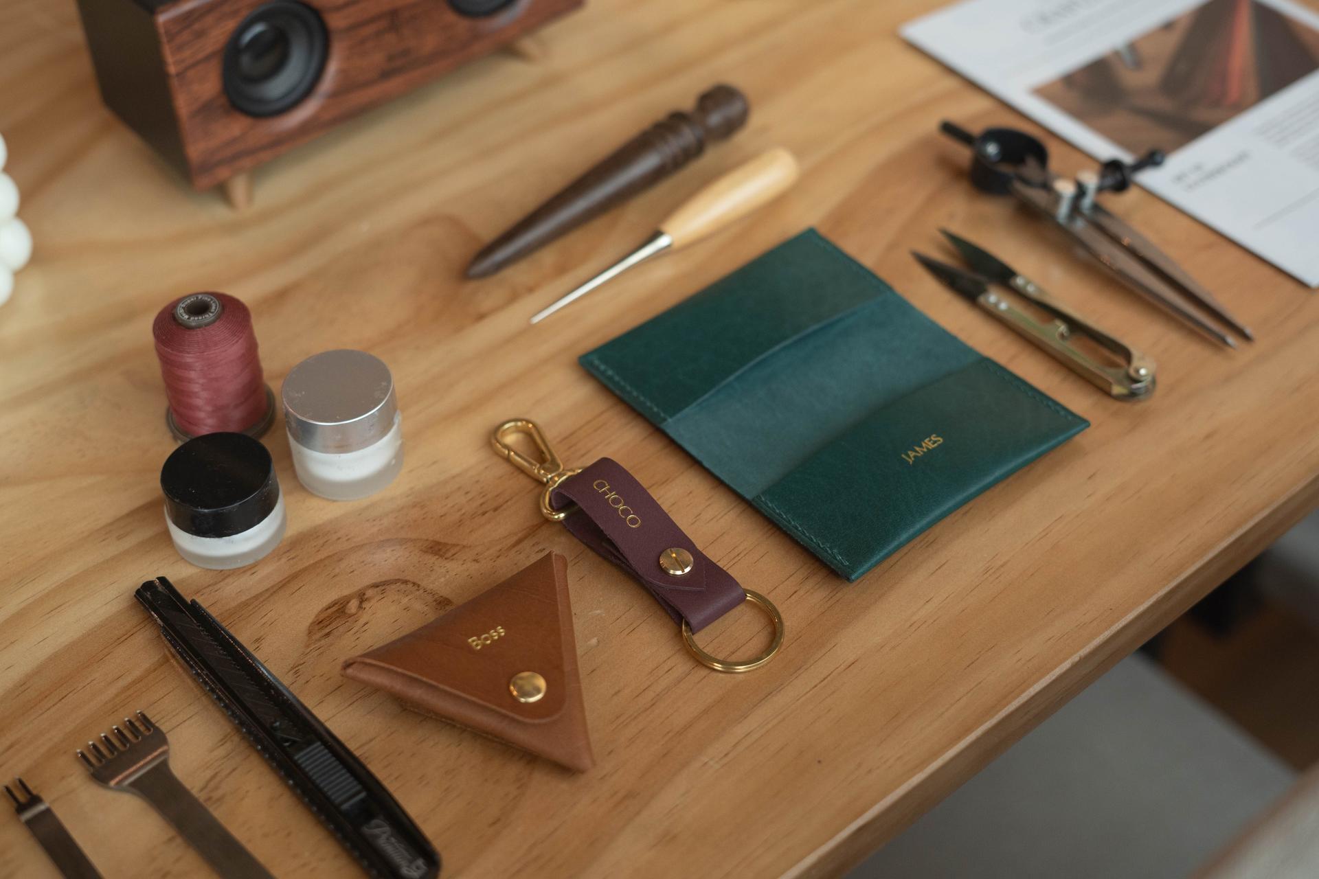 Cardholder, Wallet and Accessories Leather Workshop in Singapore - Thumbnail 9