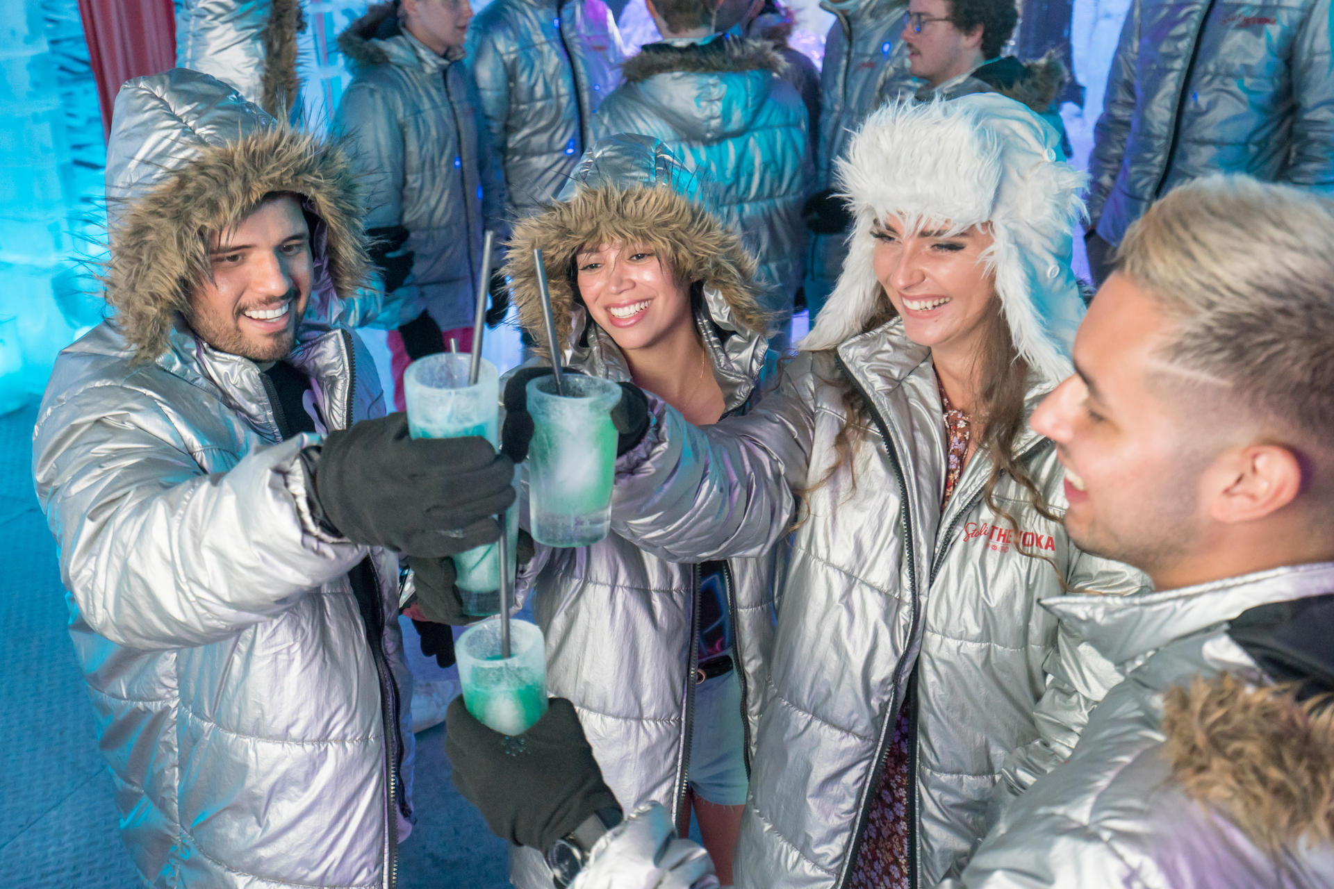 Barcelona Icebar Ticket + 1 Drink - Thumbnail 2