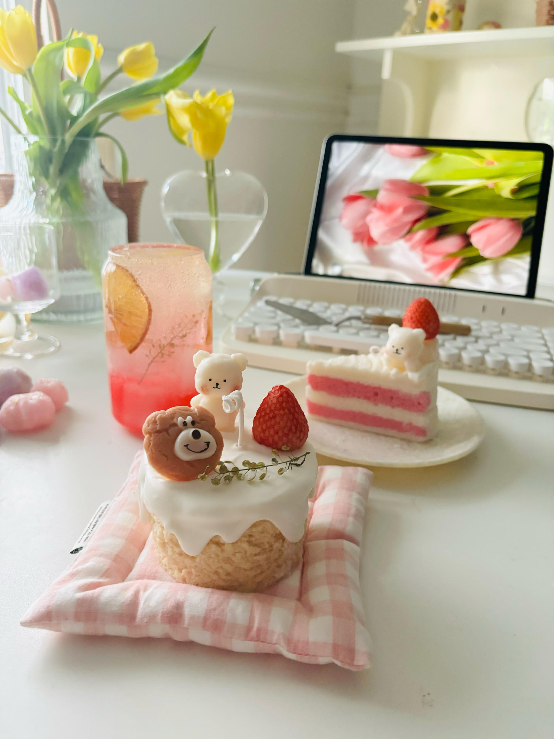 GLAMMI - Scented Candle Workshop | Dessert Cake & Drink Styling | Afternoon Tea Series | Kwun Tong  - Image 1