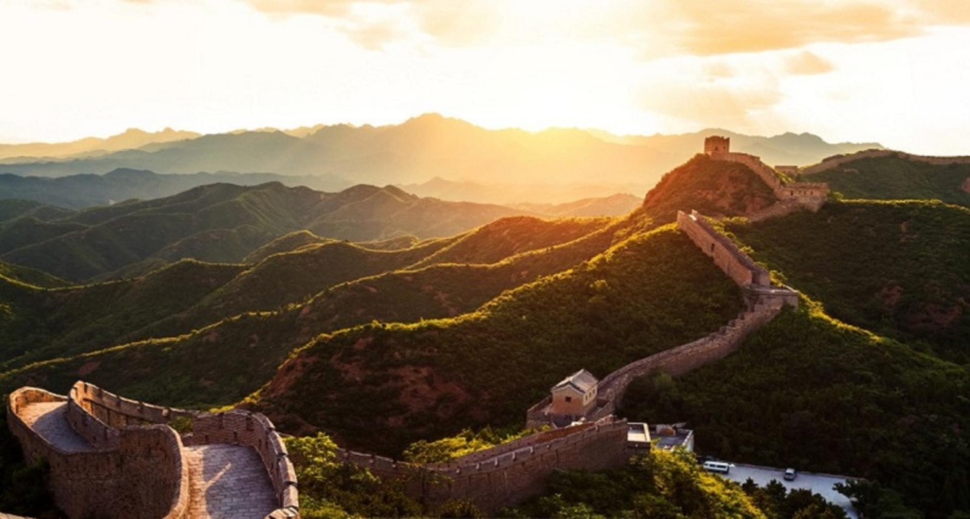 One-Day Group Tour to Beijing Badaling Great Wall + Bird's Nest (Later Departure, No Early Wake-Up) - Thumbnail 4