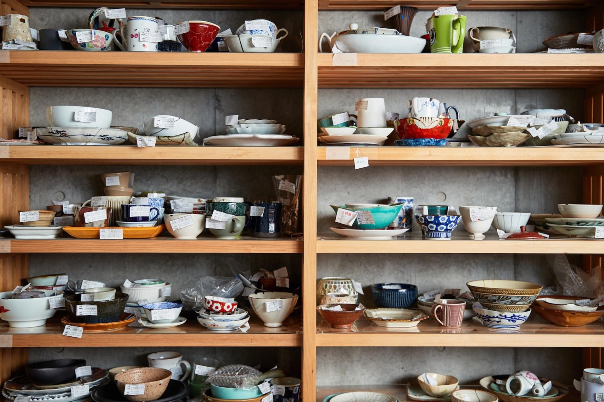 EBISU Tokyo: Kintsugi Workshop with Gold - Thumbnail 14