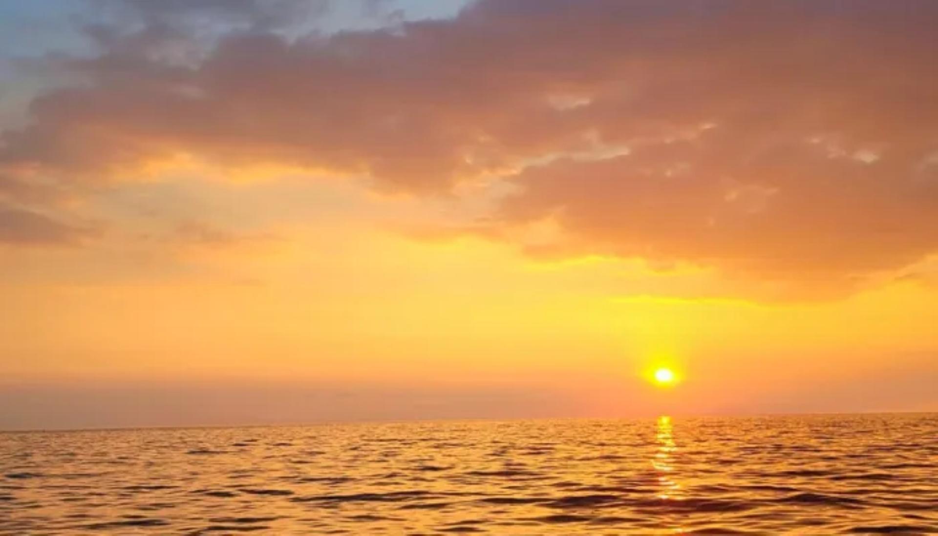Sunset and Manta Ray Snorkel Experince - Thumbnail 3