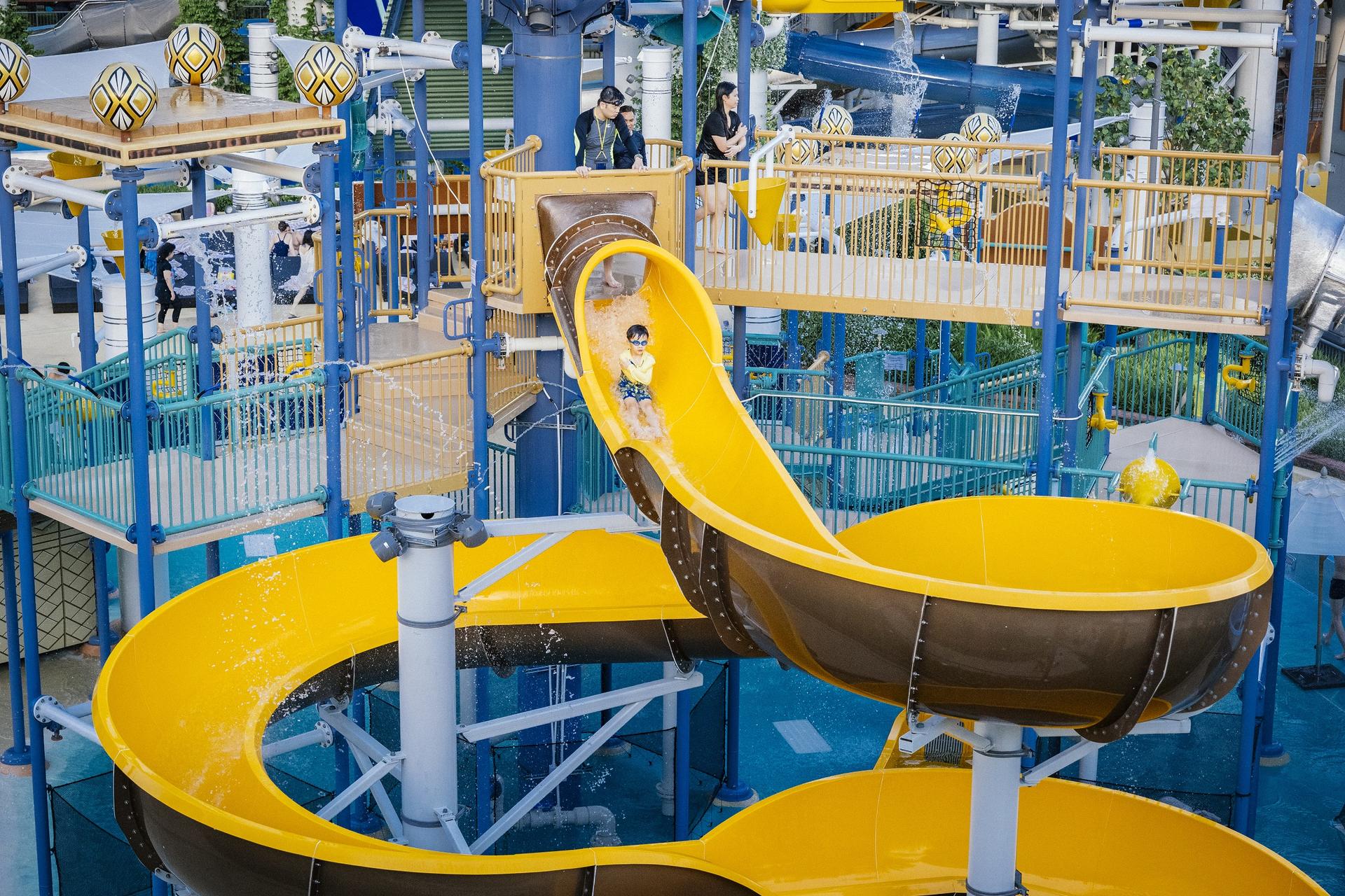 Studio City Water Park in Macau - Thumbnail 35