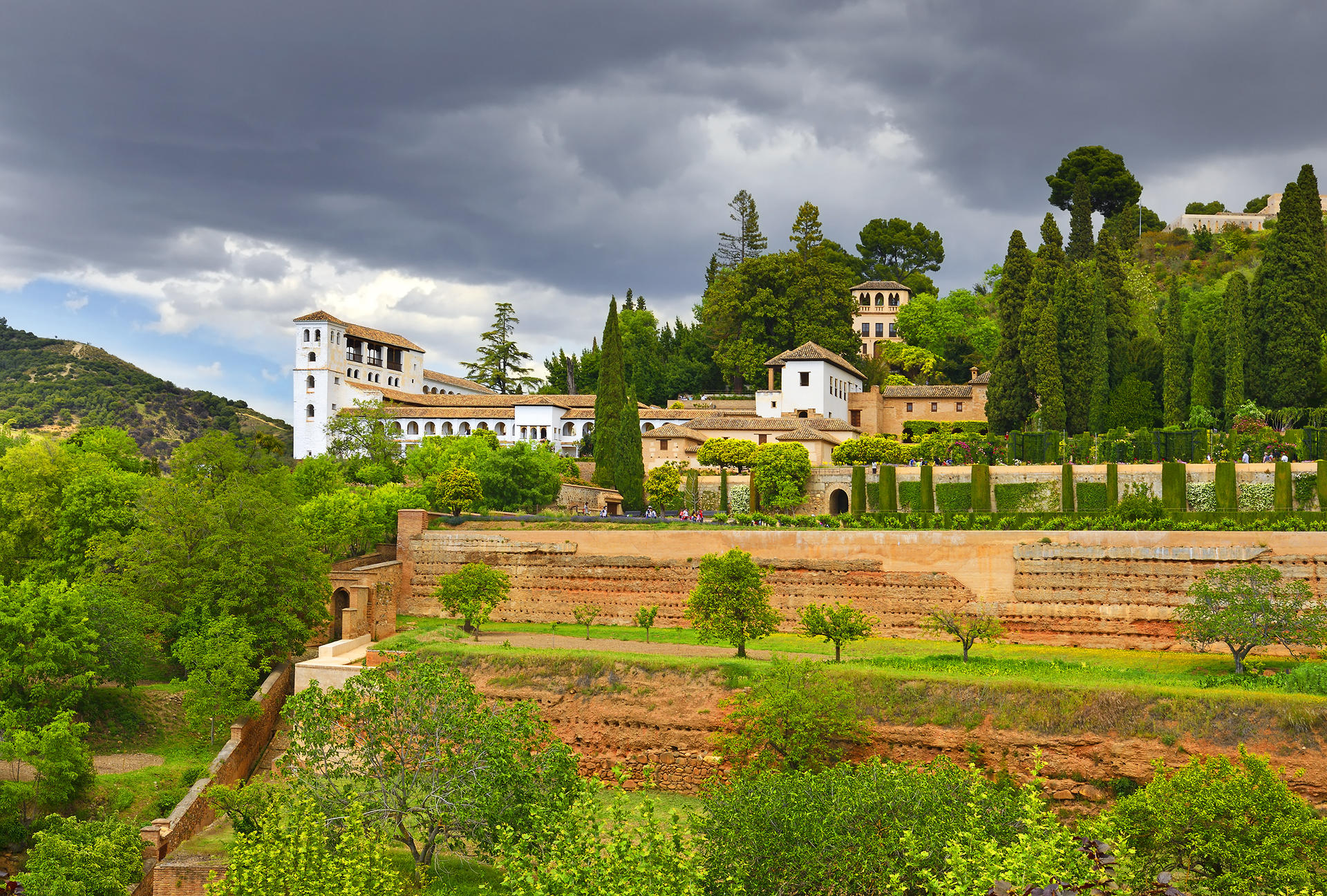 Alhambra, Cathedral and Royal Chapel Guided Tour in Granada - Thumbnail 29