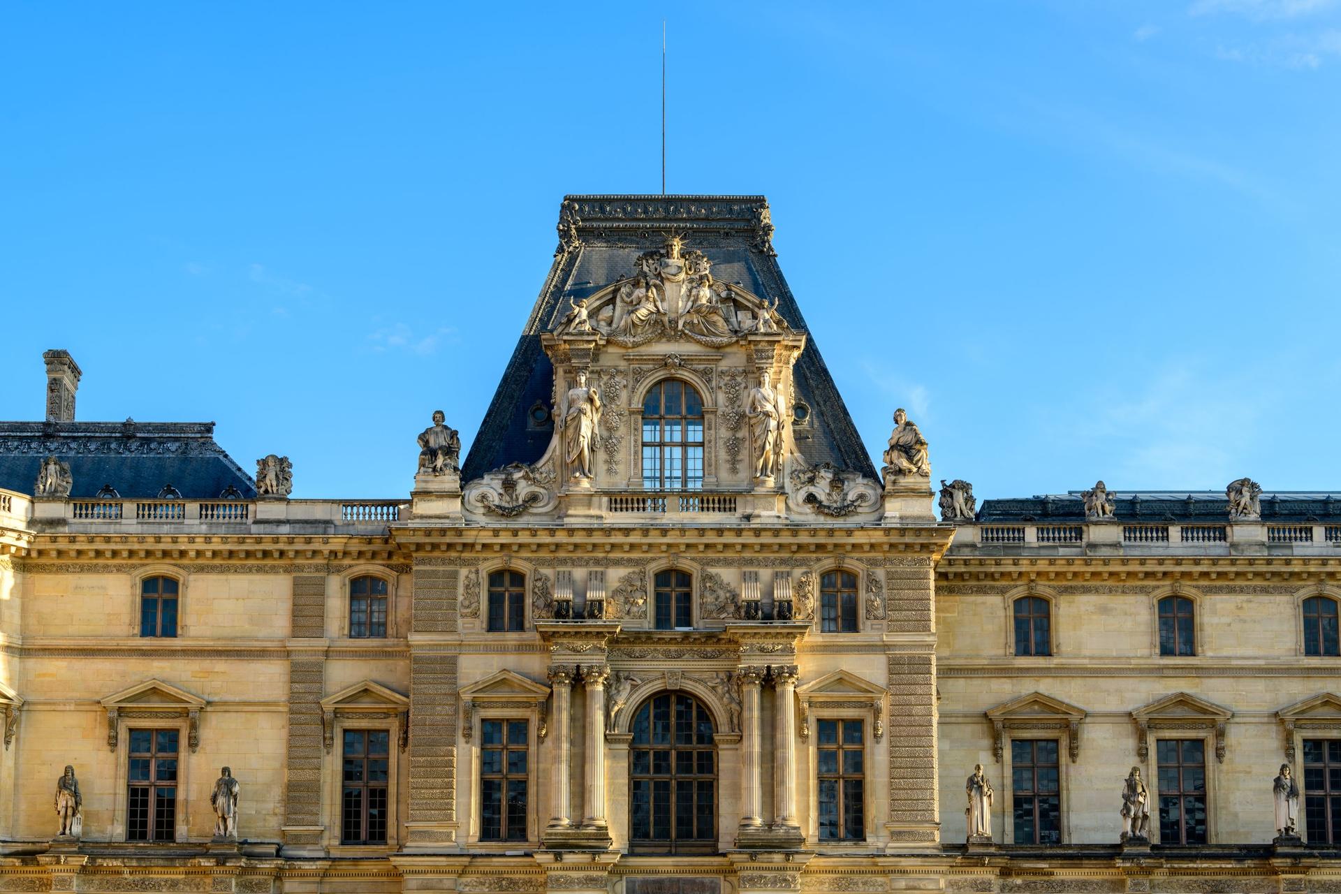 Paris Museum Pass with Hop-On Hop-Off Bus & Optional Seine River Cruise - Thumbnail 5