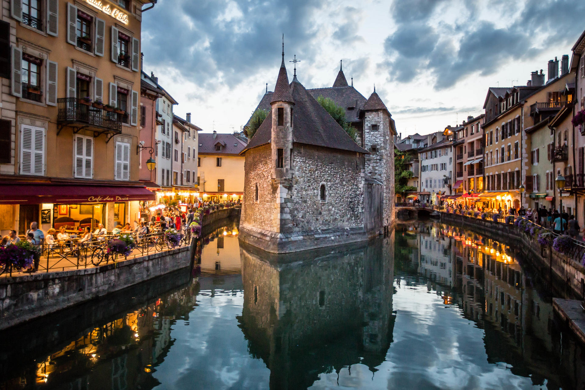 Annecy Half Day Tour from Geneva - Thumbnail 2
