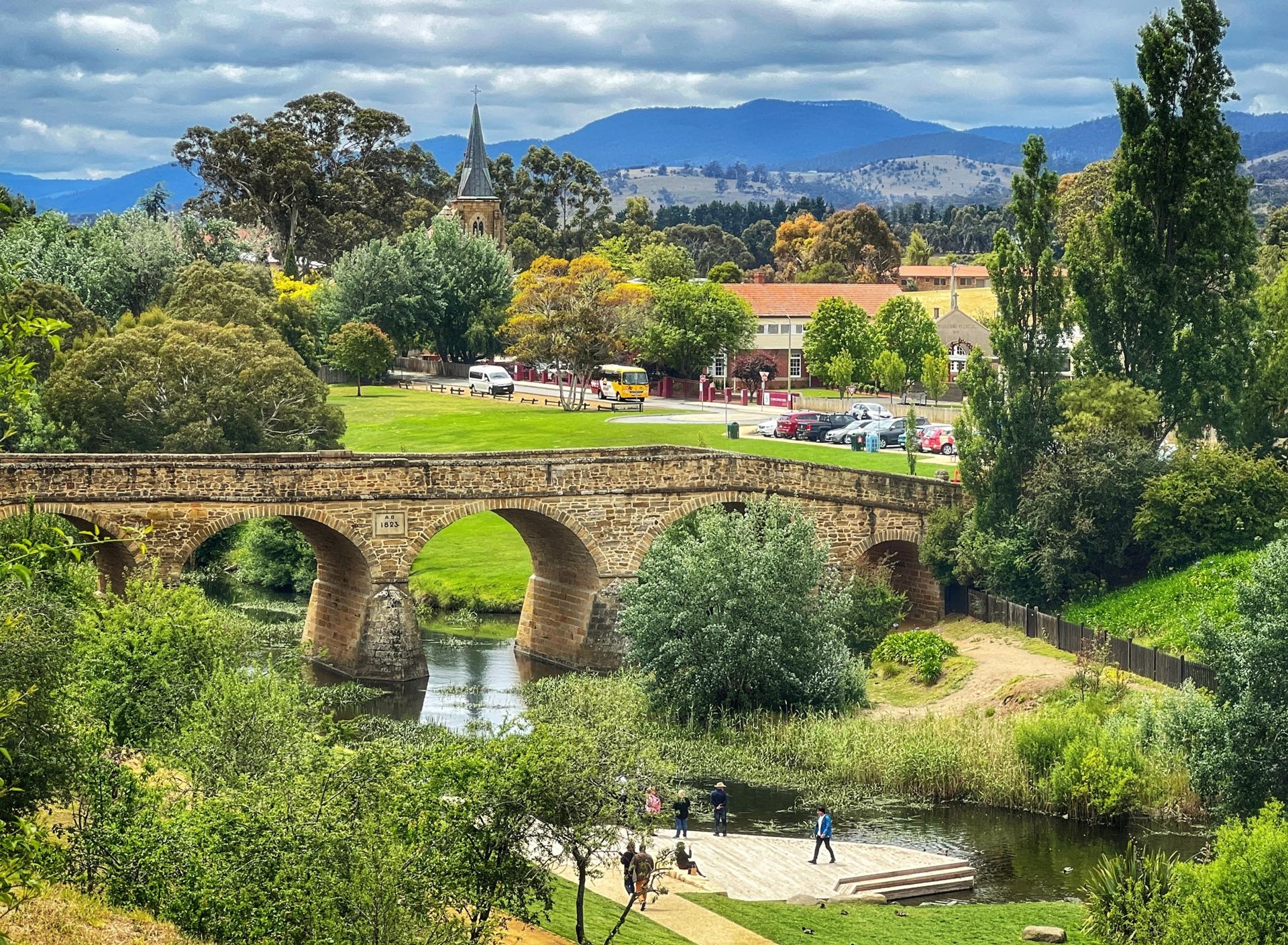 Richmond and Borong Wildlife Sanctuary Half Day Tour from Hobart