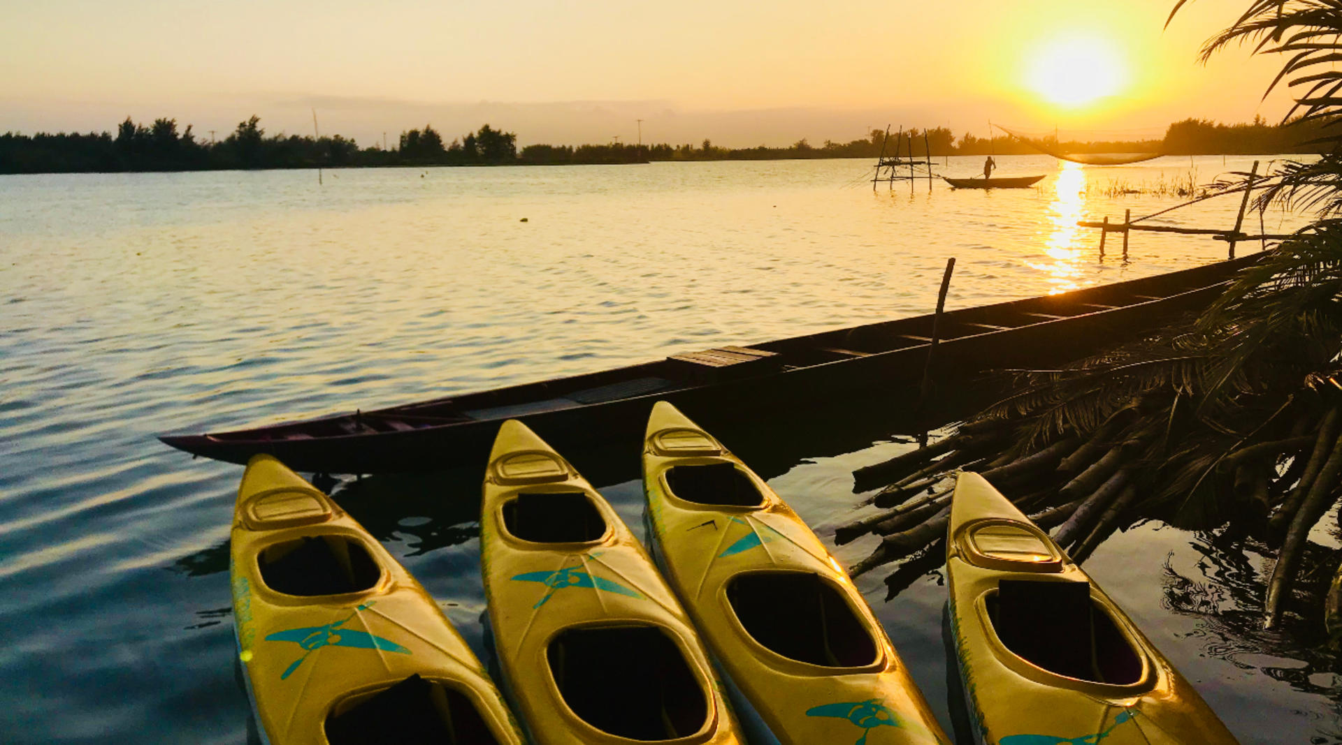 Sunset Kayaking Water Adventure Experience in Hoi An - Thumbnail 3