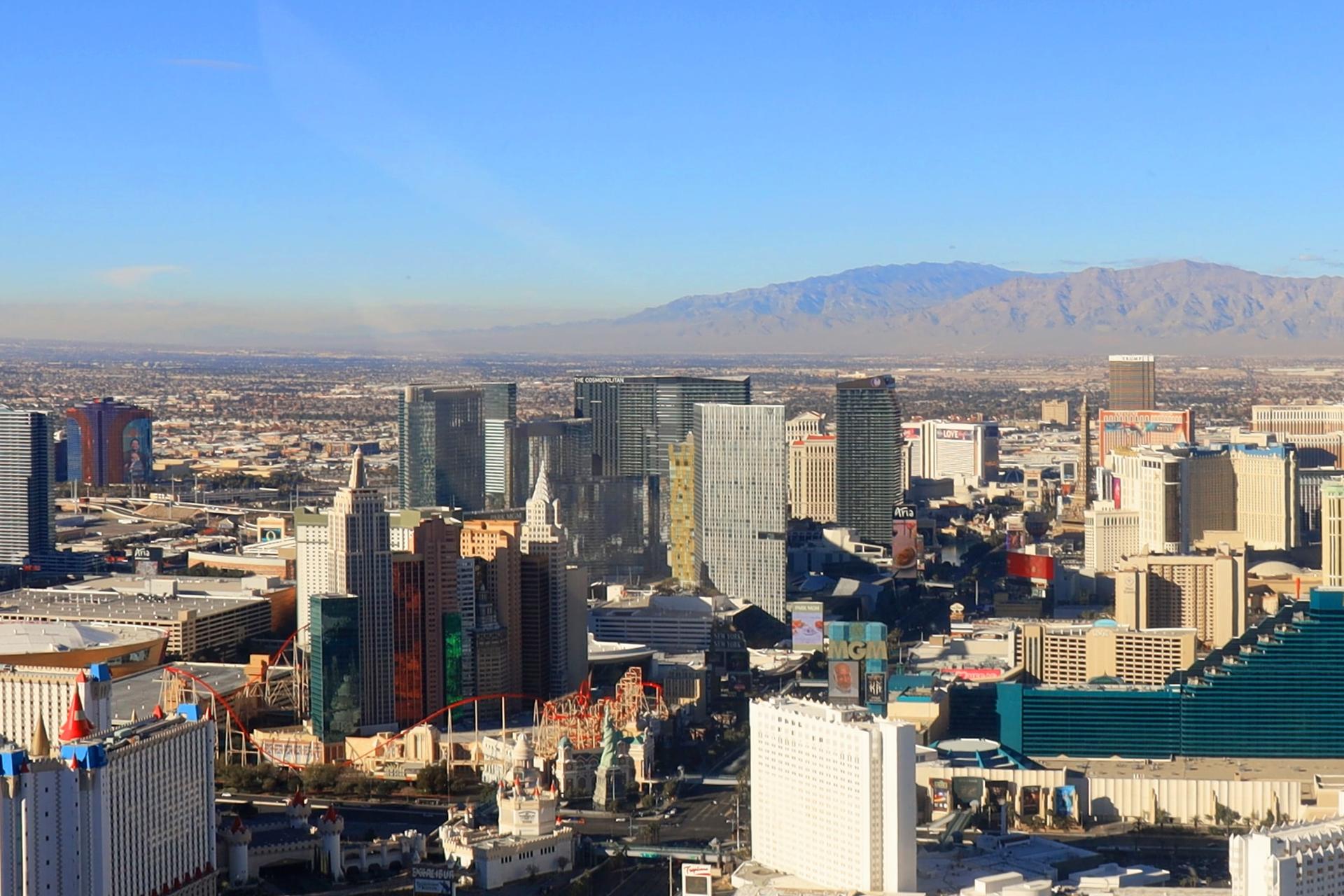 King of Canyons Helicopter Tour (with Landing) from Las Vegas - Thumbnail 8
