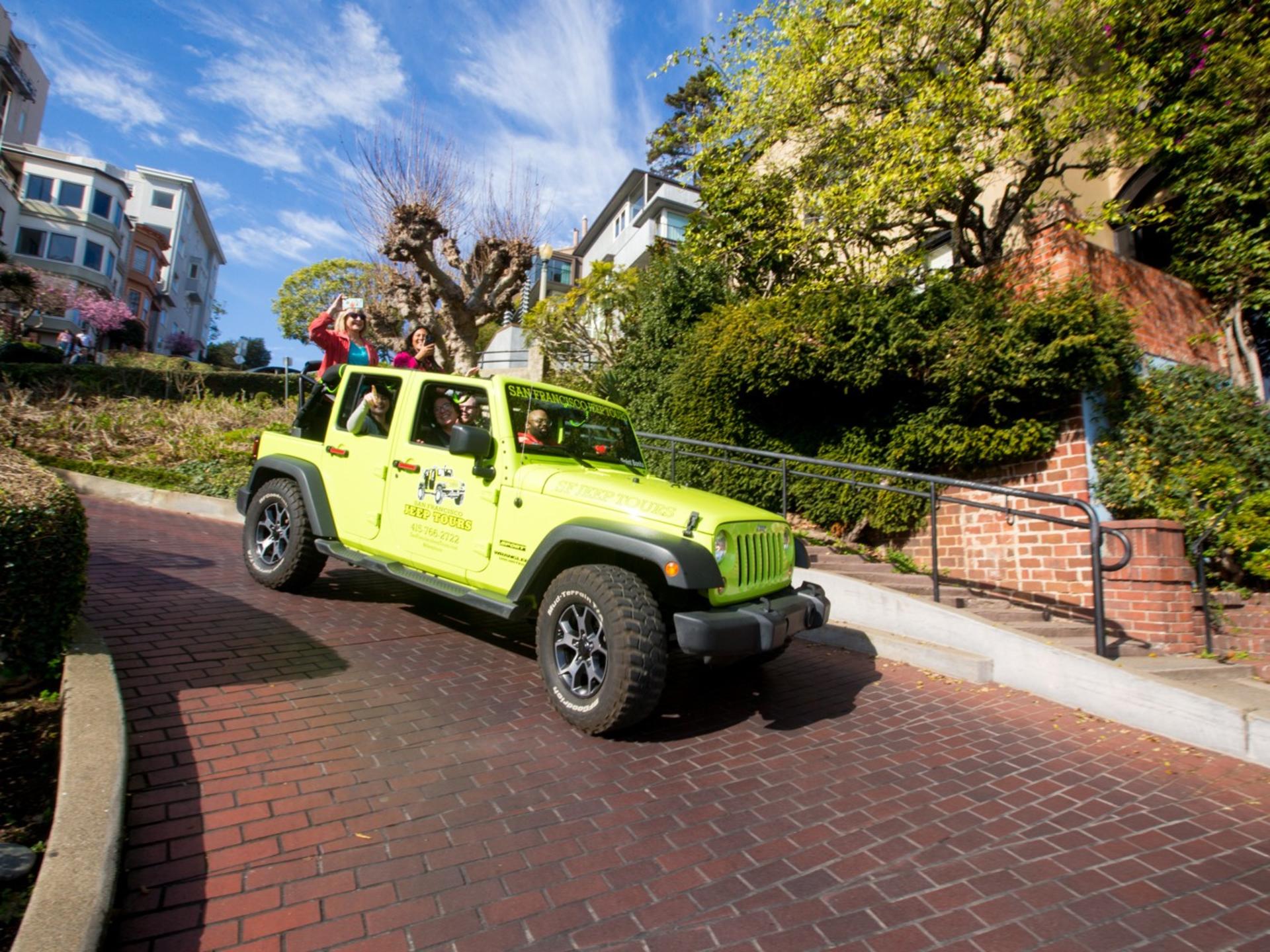 Private San Francisco City Tour in open-top Jeep (max 6 guests) - Thumbnail 2