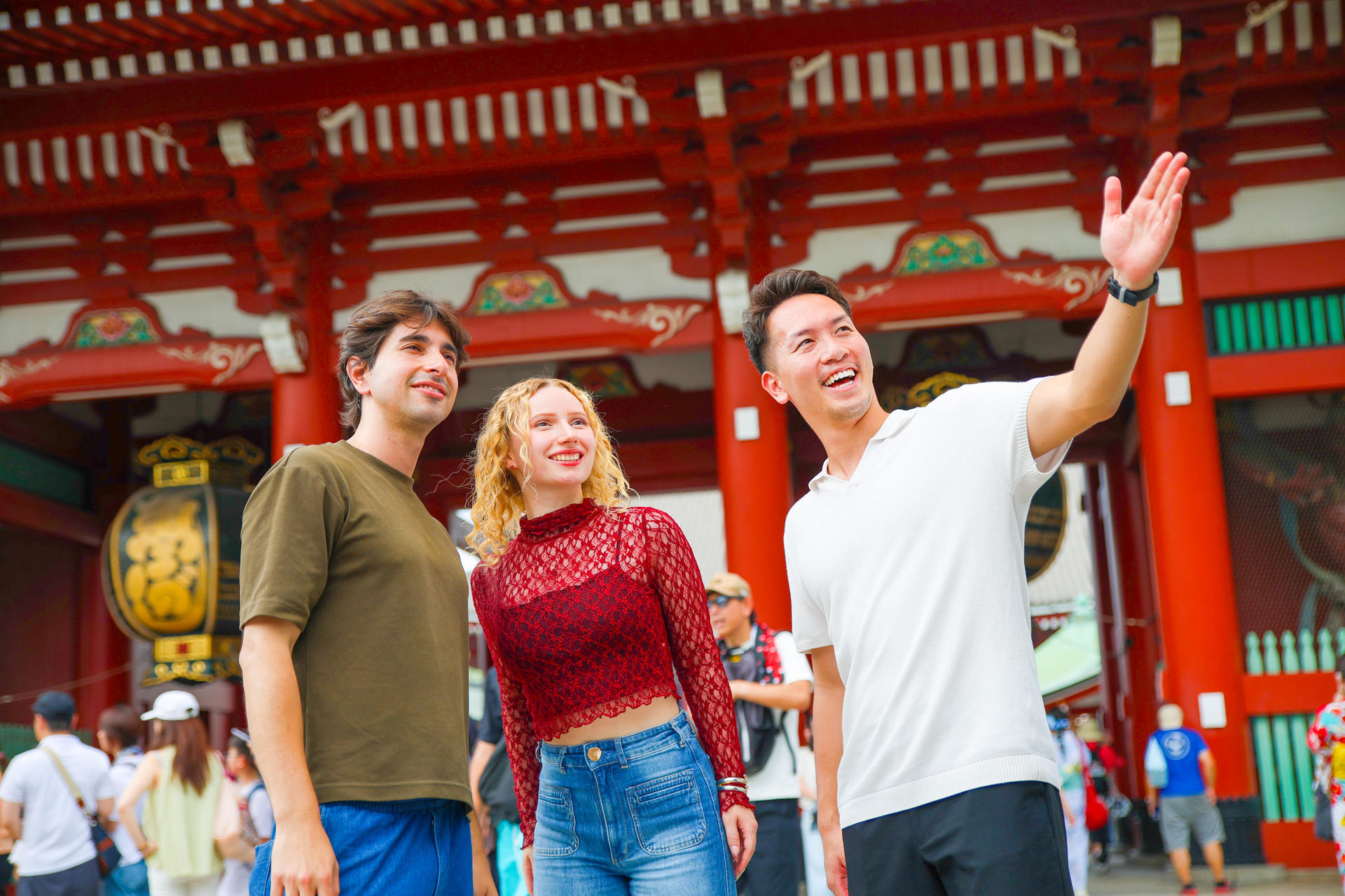 Tokyo: Asakusa, Senso-ji temple & Shrine Walking Tour - Image 1