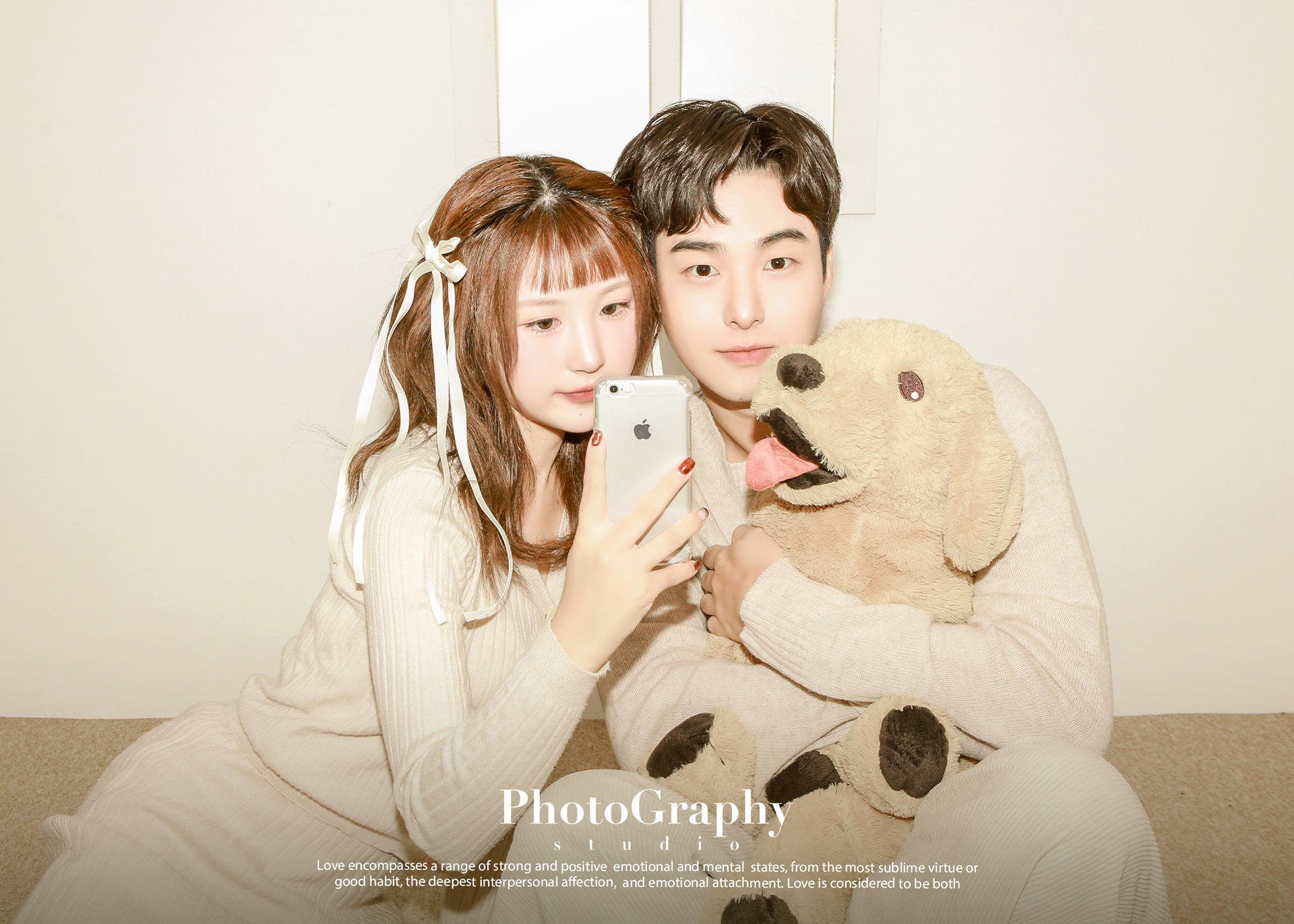 Hongdae Cinema Concept Selfstudio Experience in Seoul : Free Costume - Thumbnail 13
