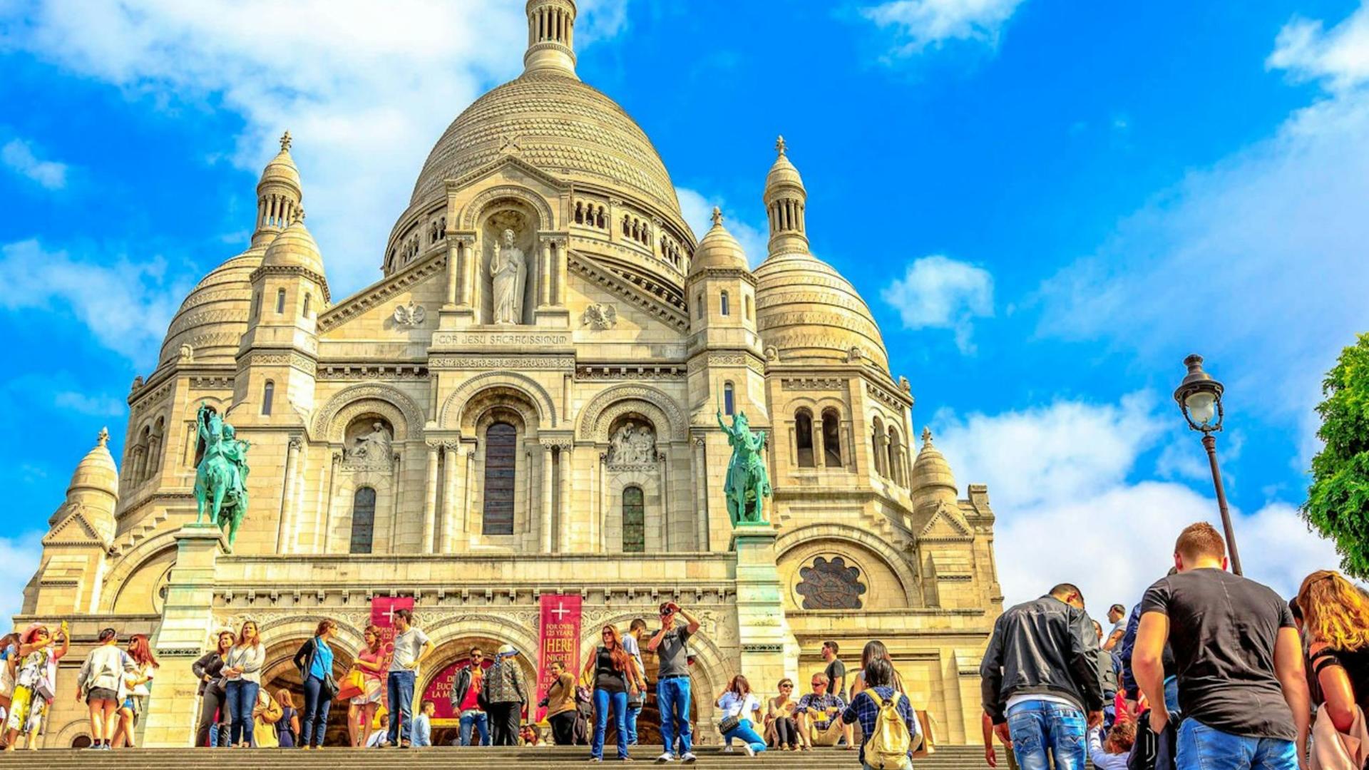 Montmartre walking trip by TouringBee audio guide - Thumbnail 6