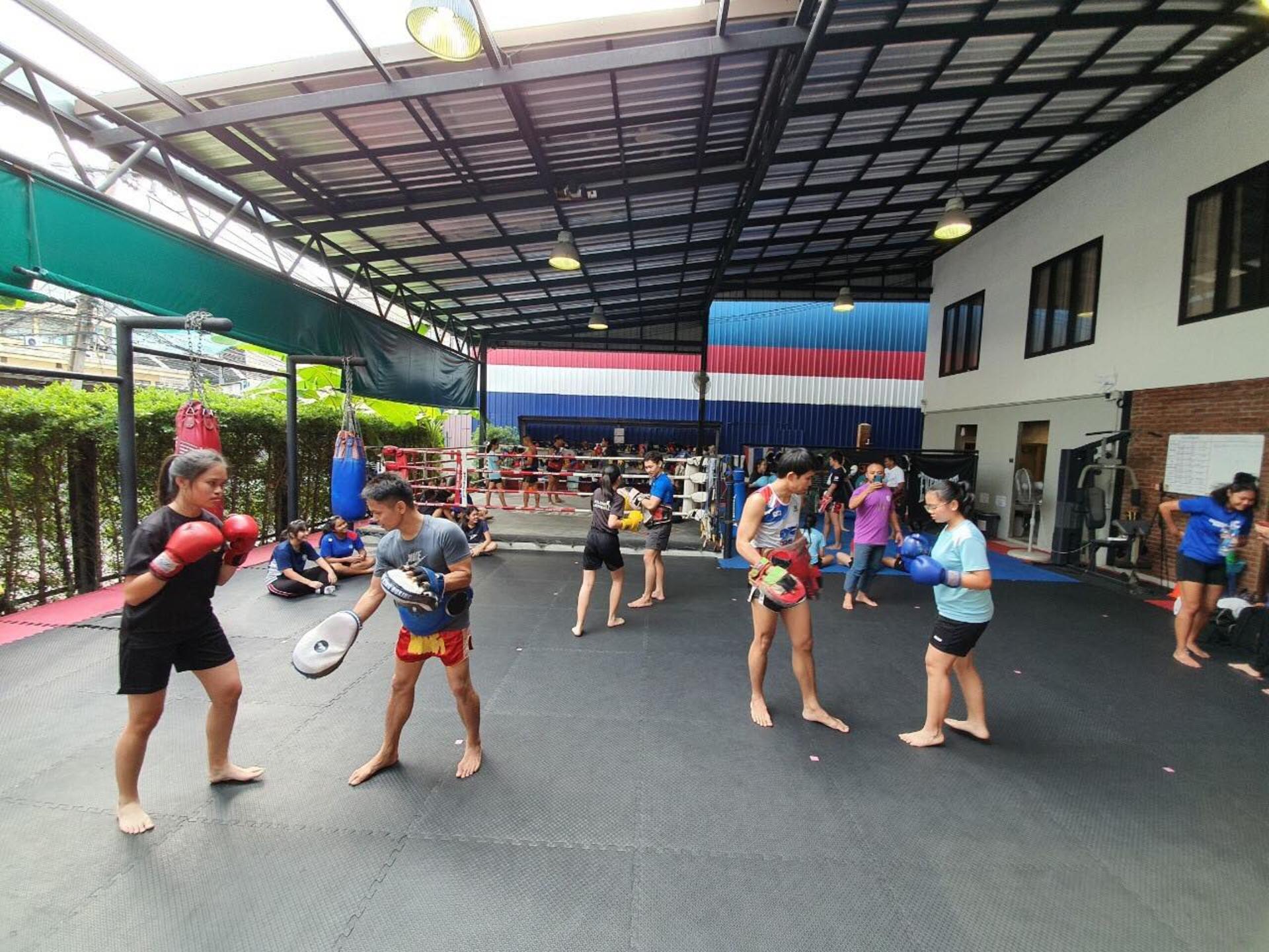 Rithirit Gym Academy Muay Thai Class and Accommodation in Bangkok - Thumbnail 7