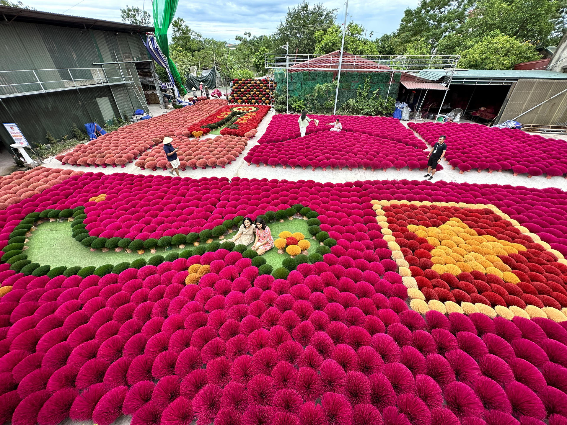Incense Quang Phu Cau Village & Handicraft Village Tour - Image 1