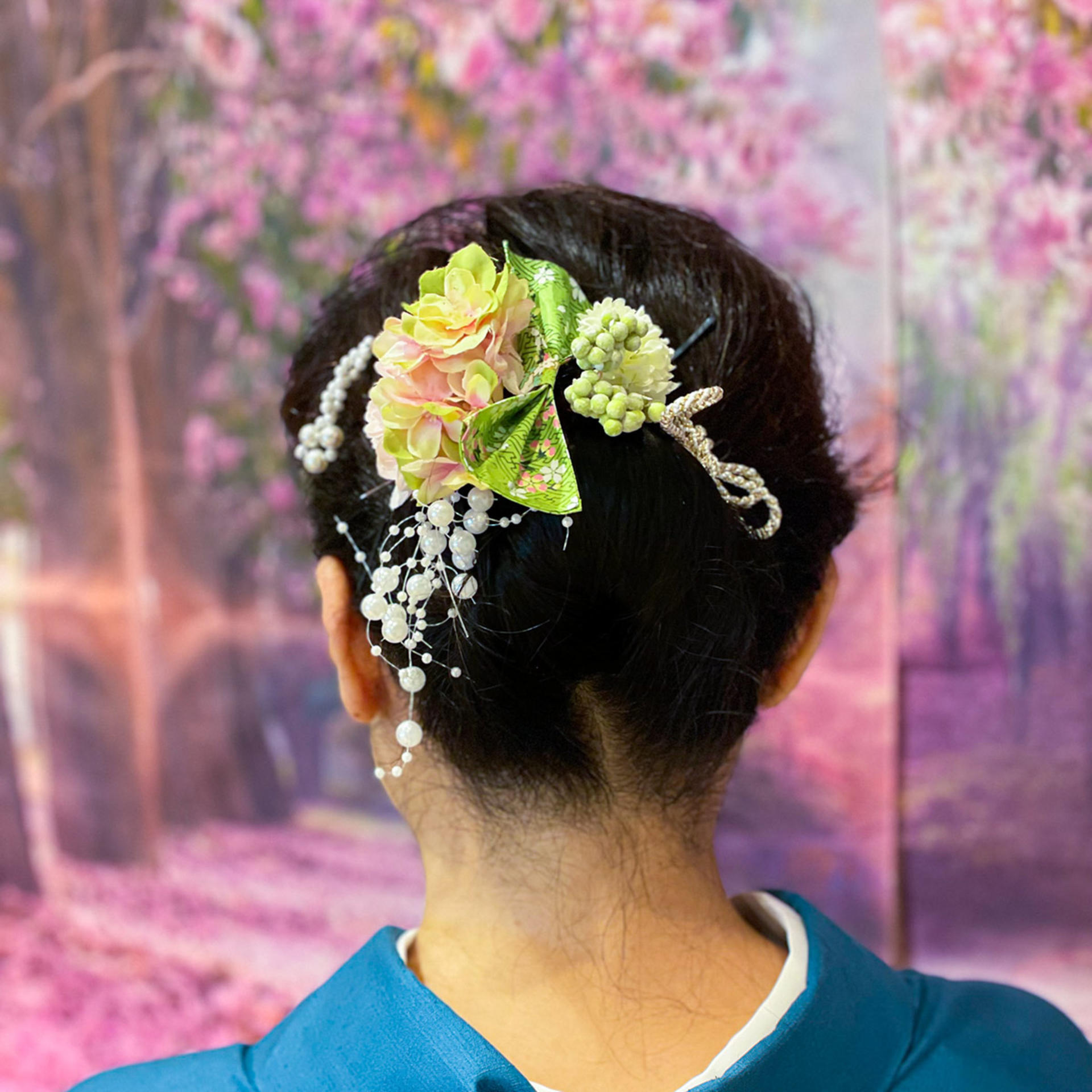 Japanese Hair Ornament & Brooch Making Experience (Kyoto) - Thumbnail 7
