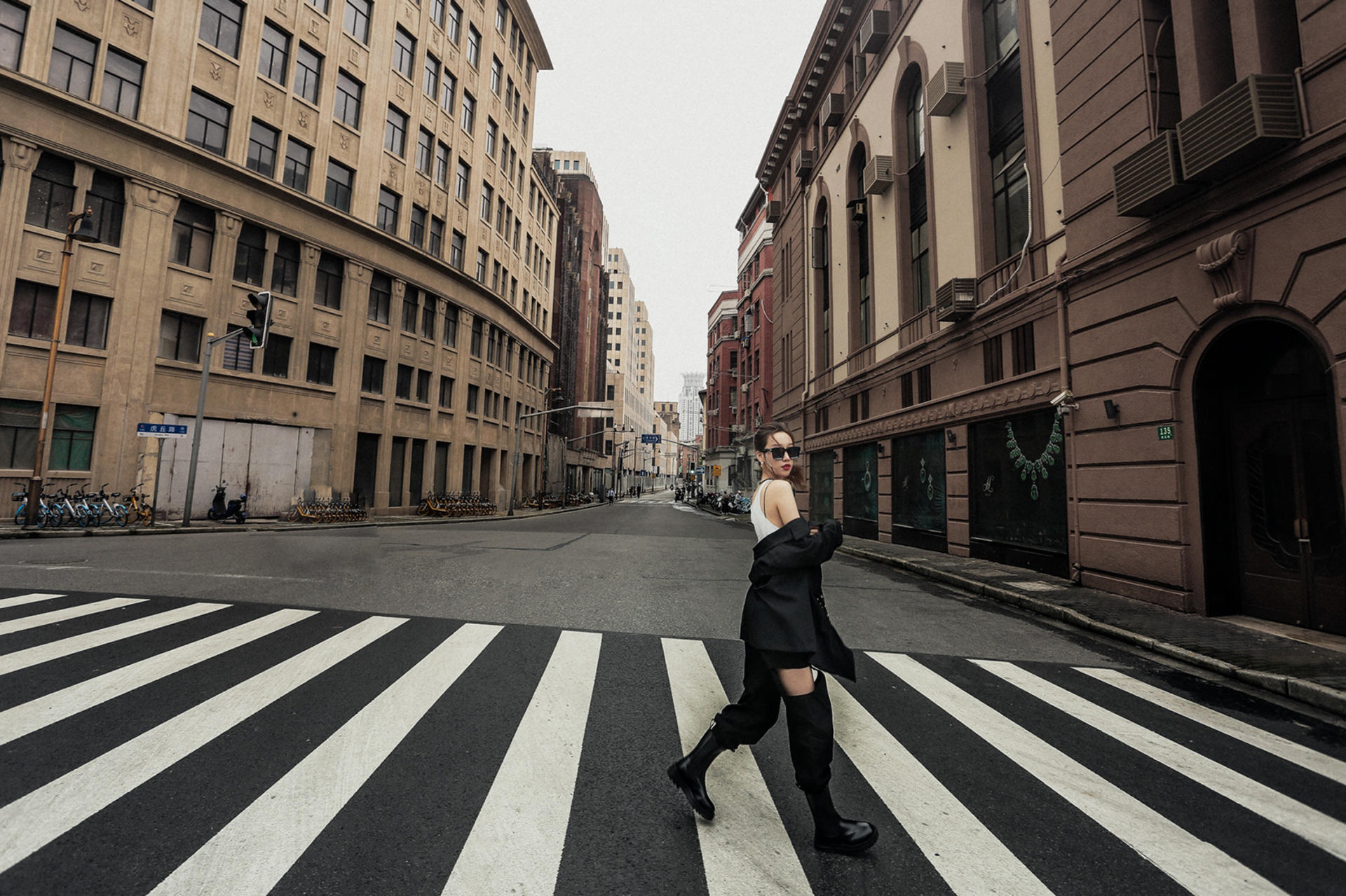 Shanghai Bund/Wukang Road Personal Travel Photography Portrait - Thumbnail 6